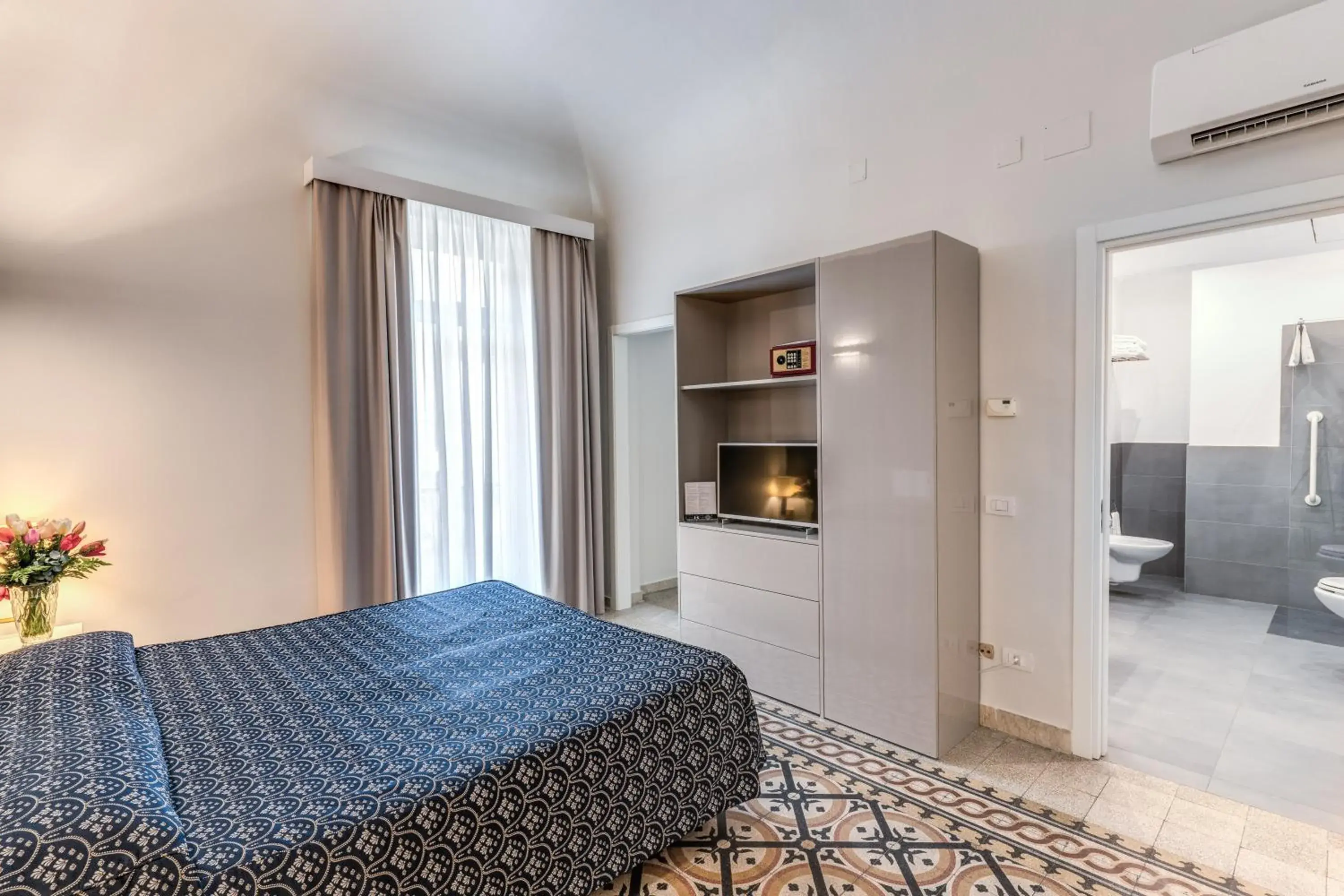 Bedroom, Bed in Hotel La Residenza Bedroom, Bed in Hotel La Residenza