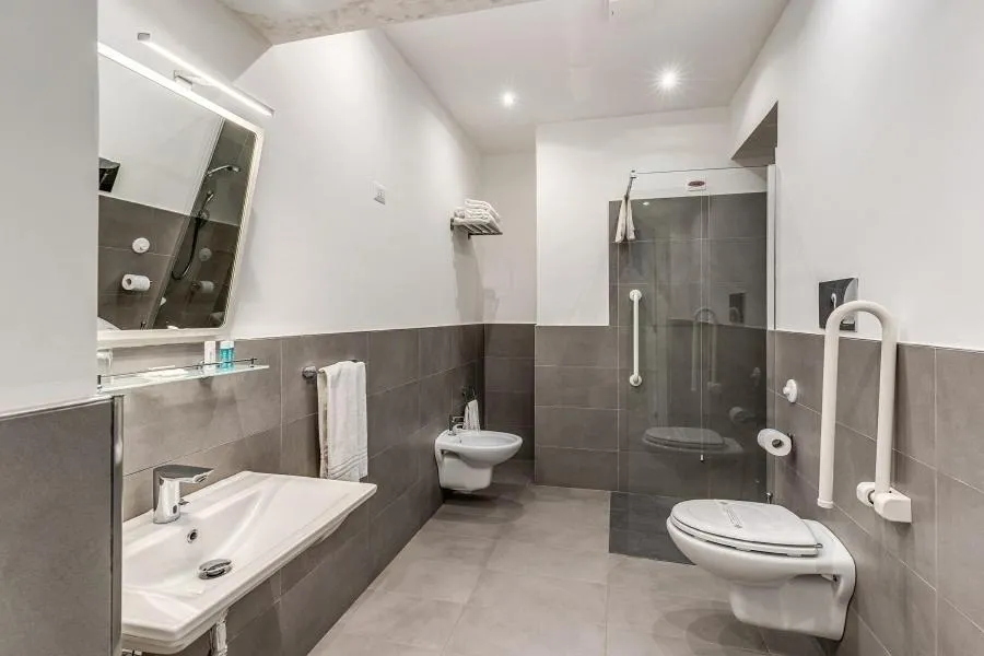 Bathroom in Hotel La Residenza