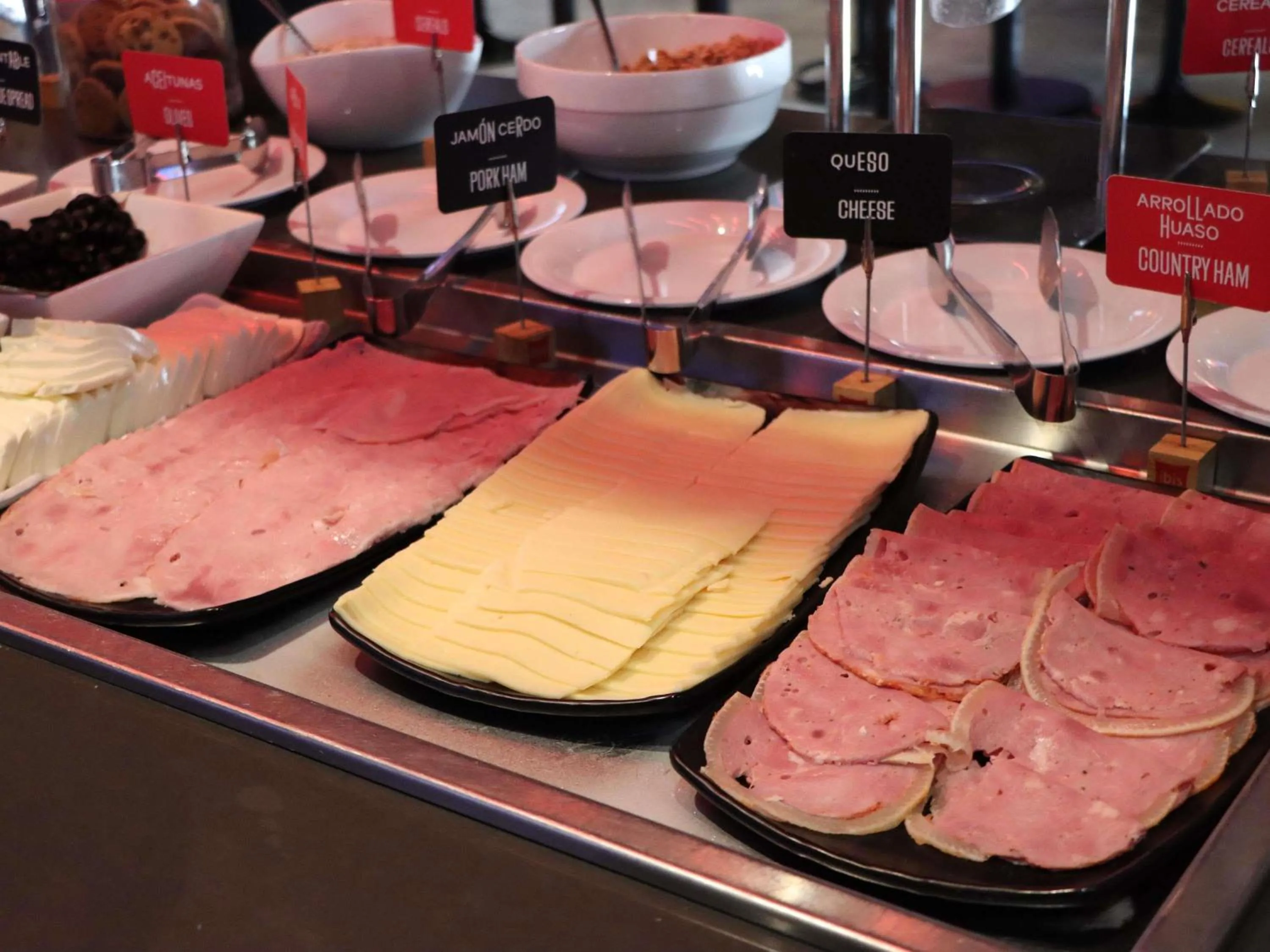 Restaurant/places to eat in ibis Antofagasta