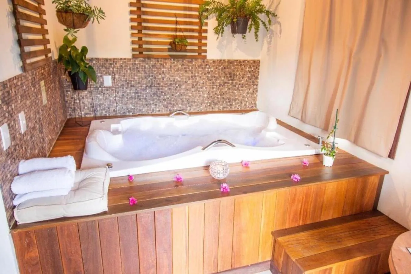 Bath, Bed in Pousada Jardim das Montanhas