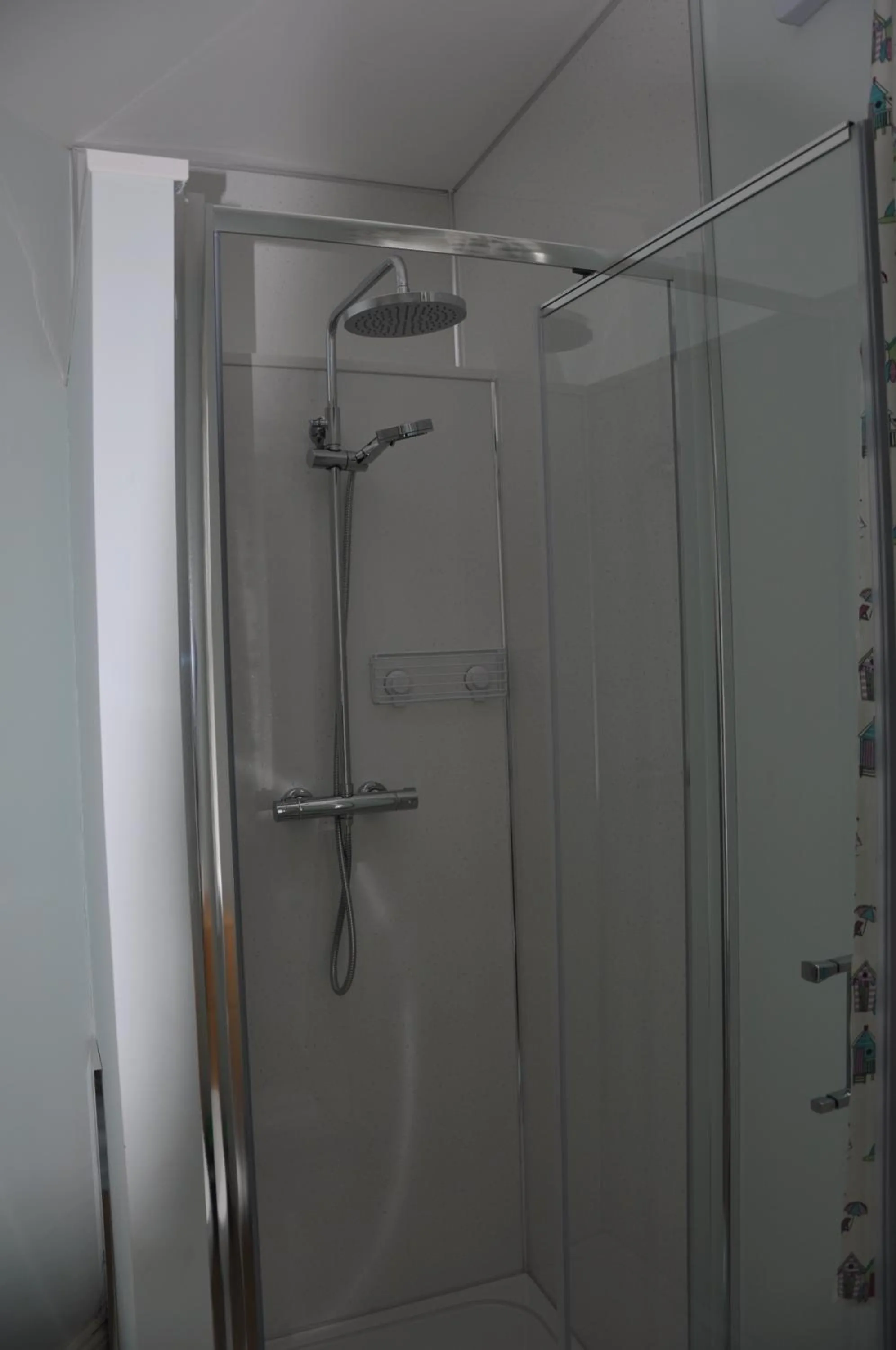 Double Room with Shared Bathroom in Victoria Villa Guesthouse
