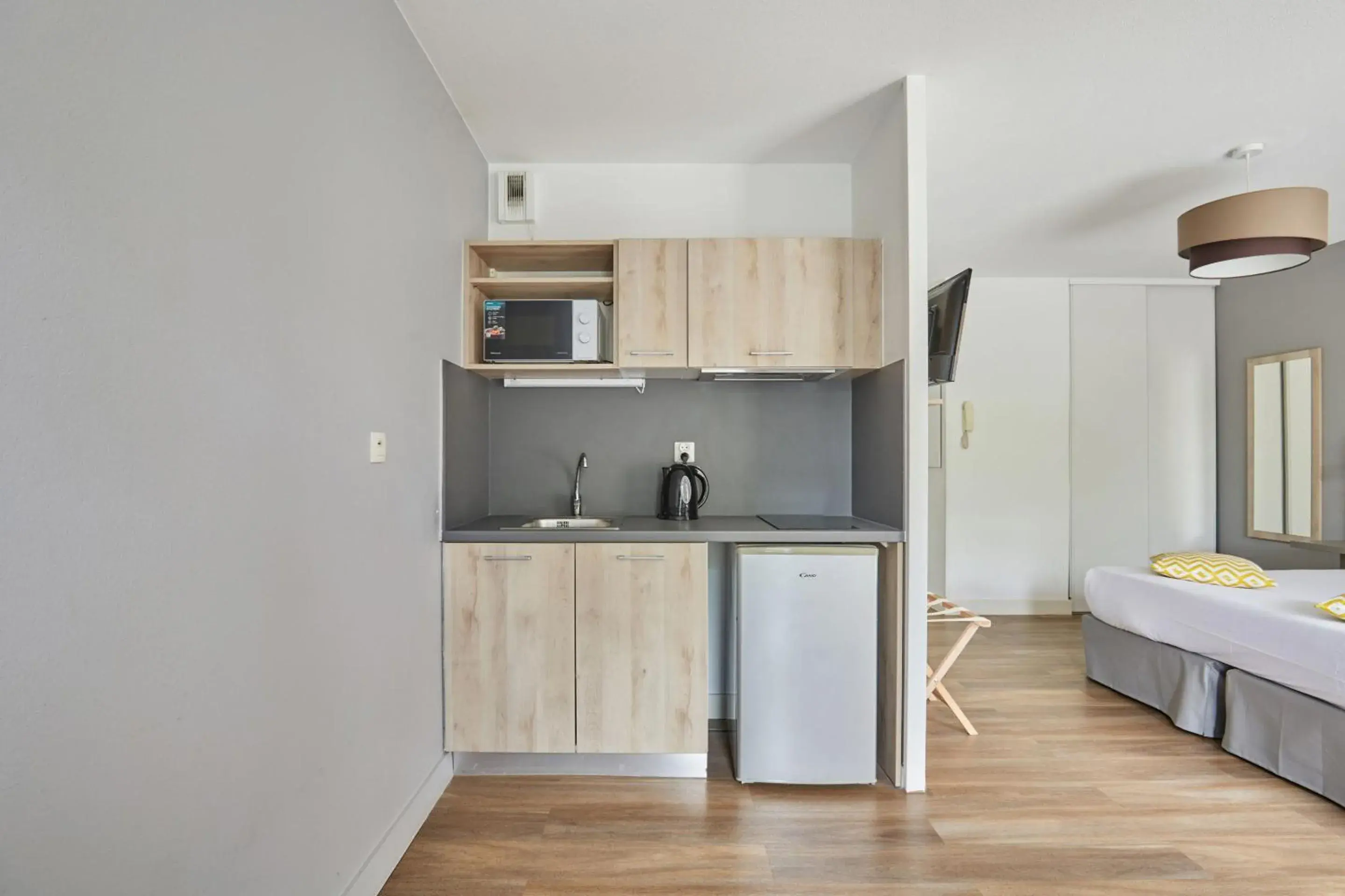 Bed in Appart Hotel Odalys City Aix en Provence Le Clos de la Chartreuse Bed in Appart Hotel Odalys City Aix en Provence Le Clos de la Chartreuse