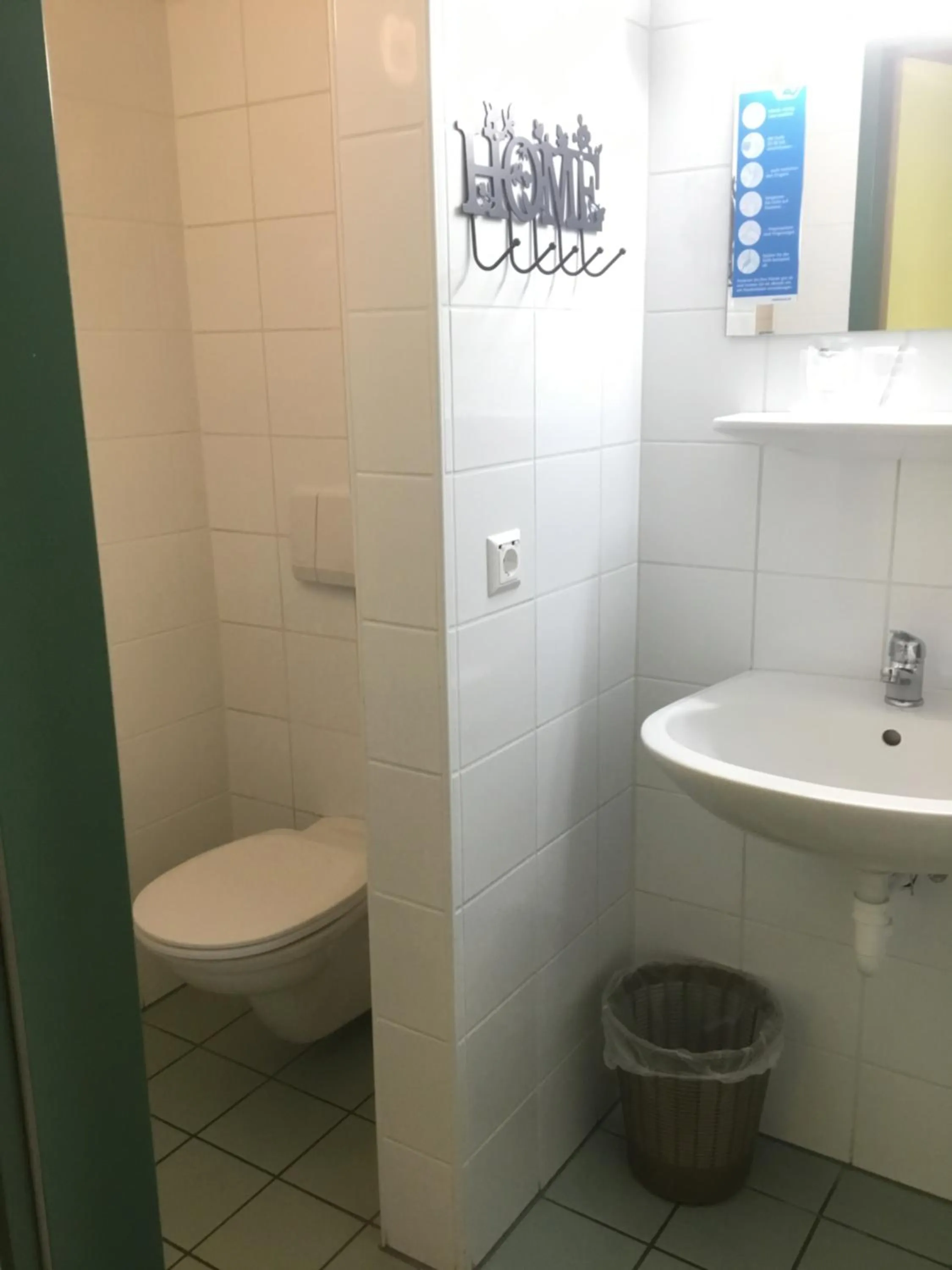 Bathroom in Junges Hotel Melk