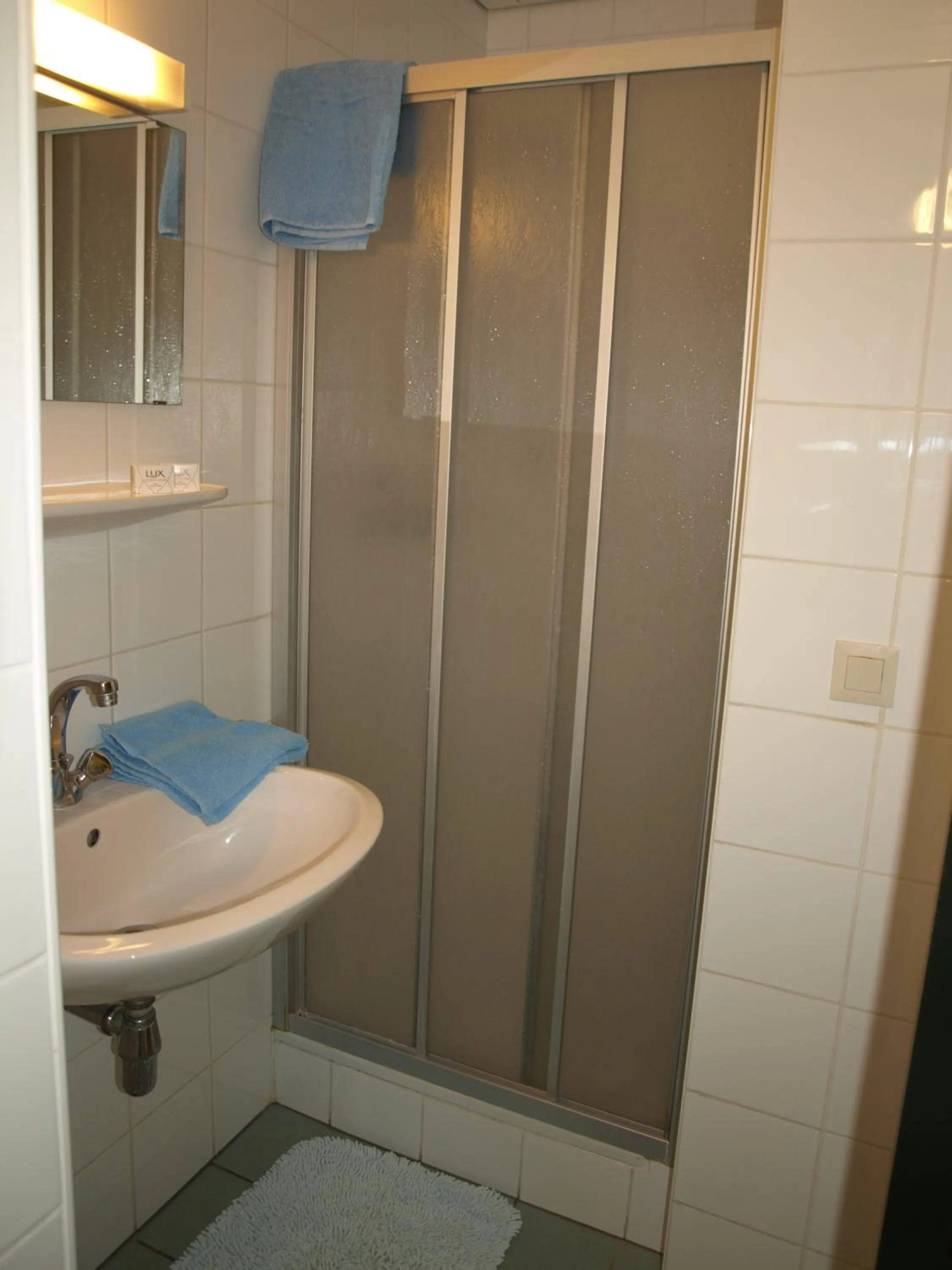 Bathroom in Junges Hotel Melk