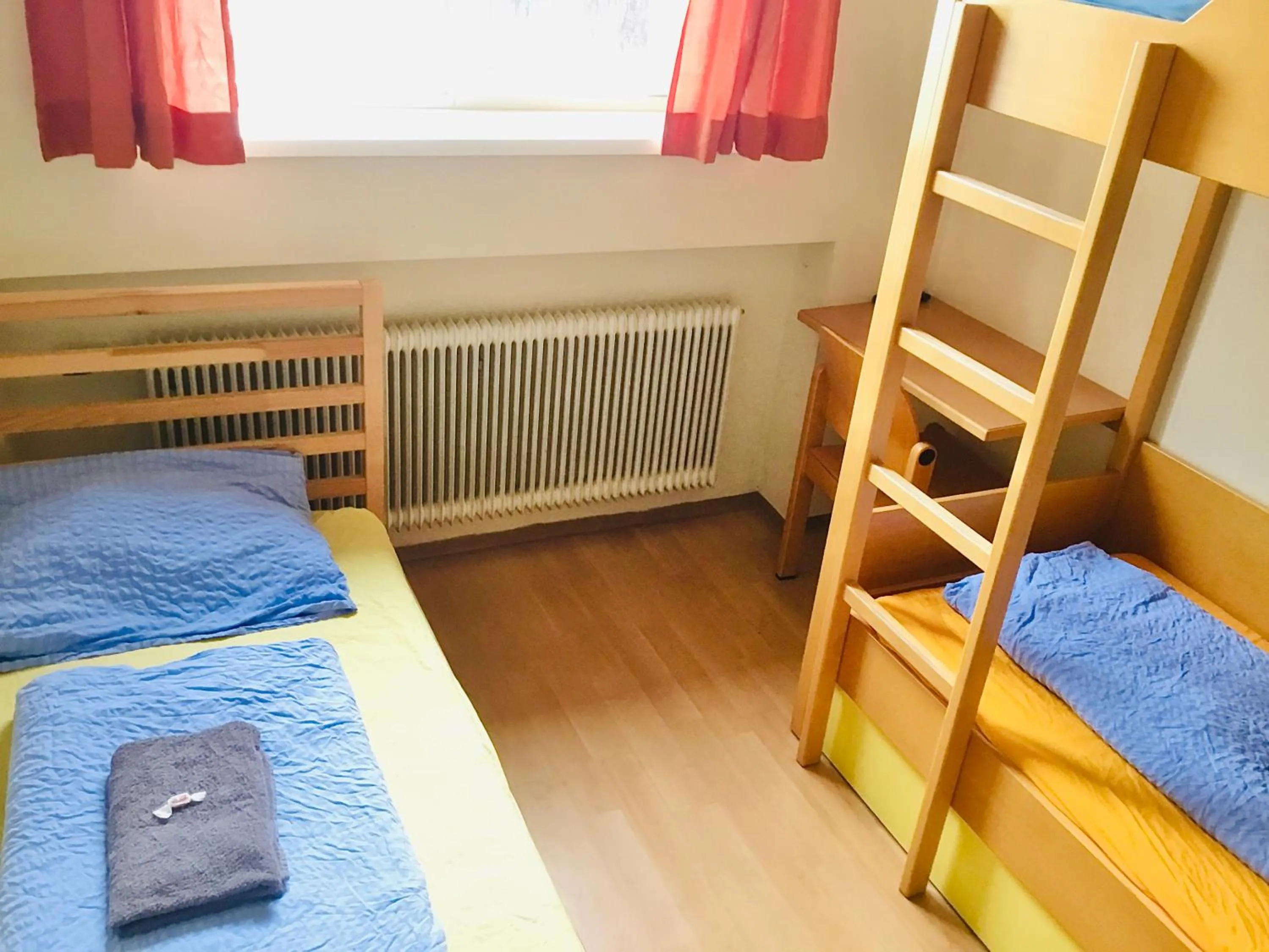 Photo of the whole room in Junges Hotel Melk