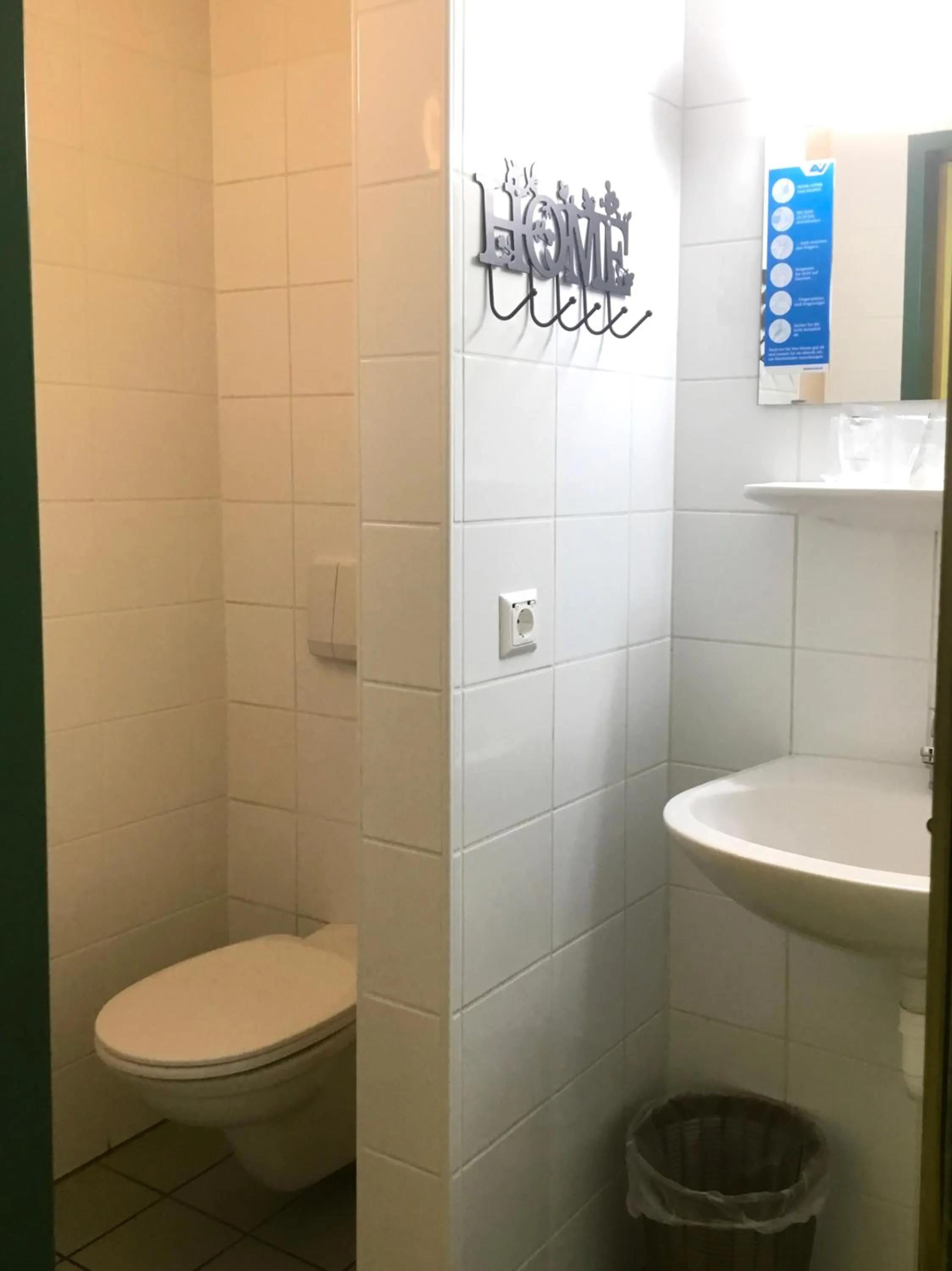 Bathroom in Junges Hotel Melk