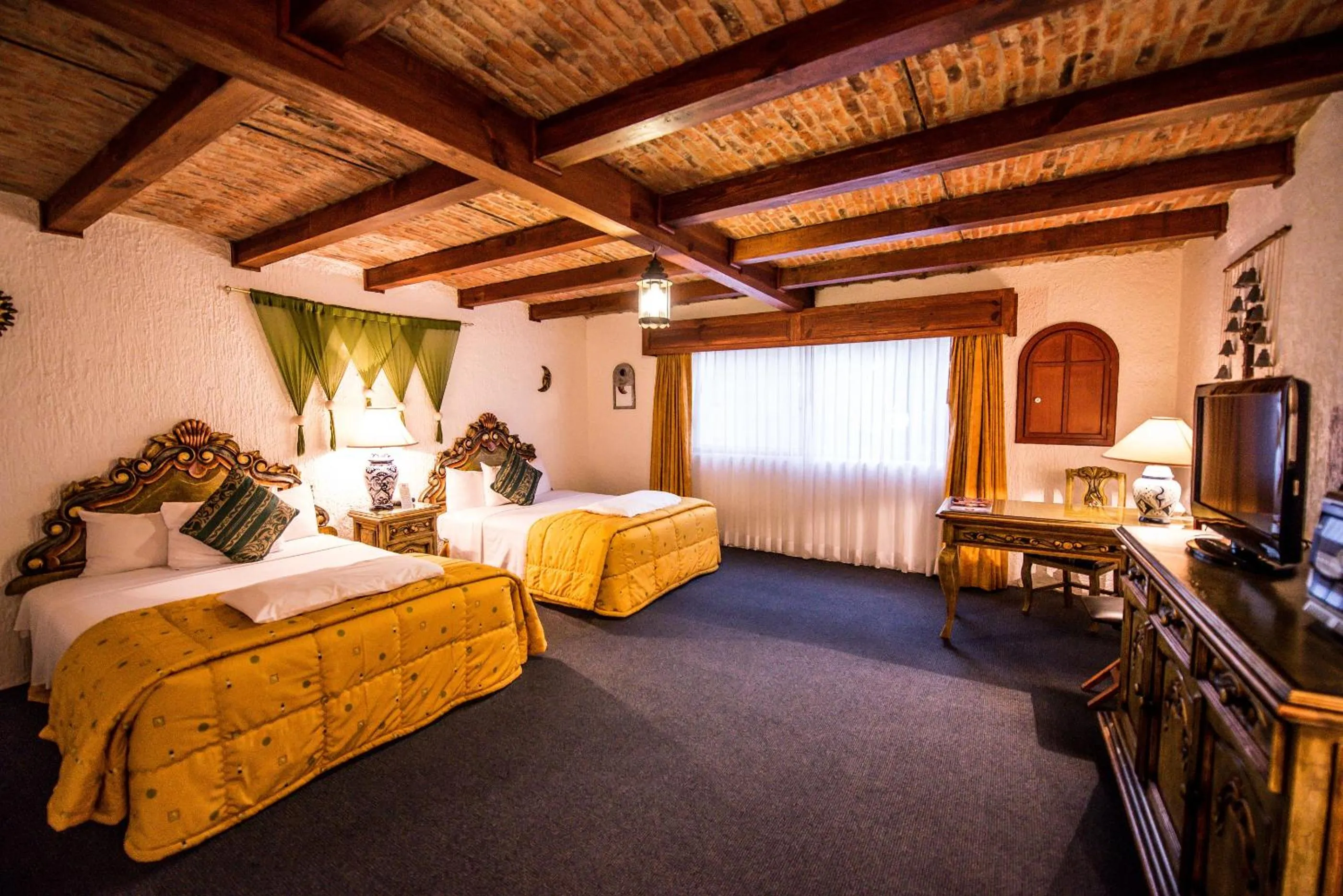 Photo of the whole room, Bed in Hotel La Mansion del Sol