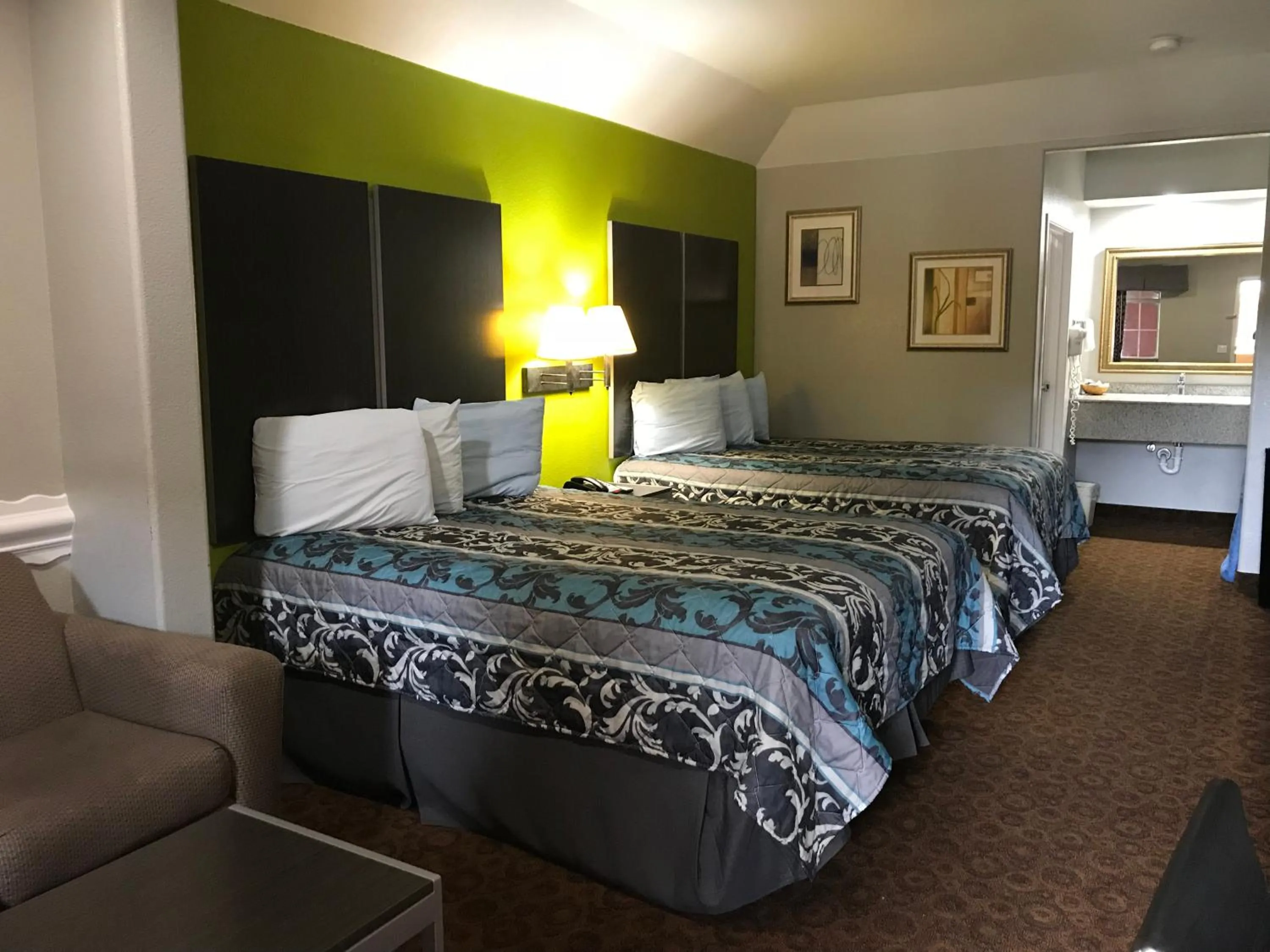 Camelot Inn and Suites