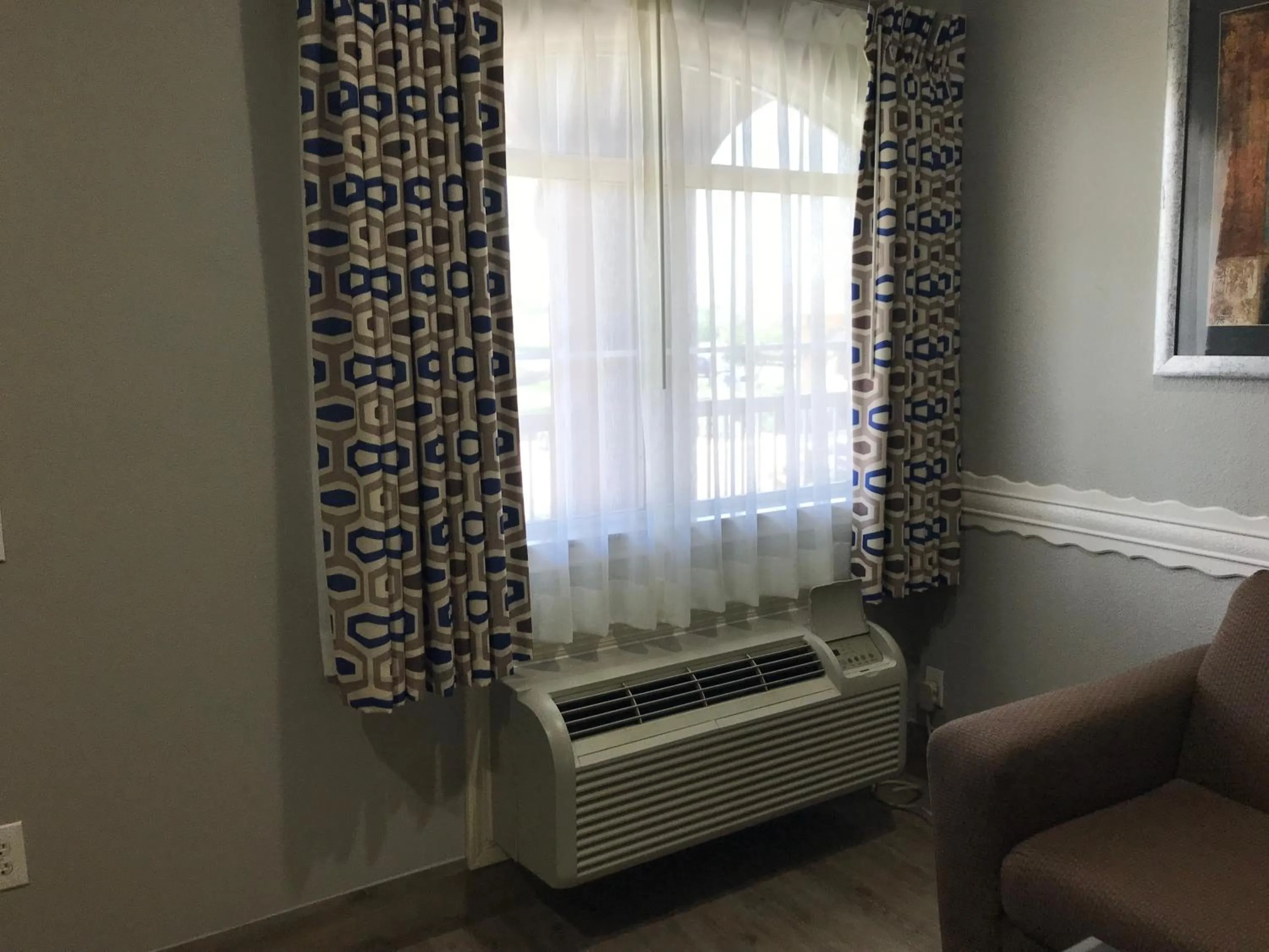 Camelot Inn and Suites