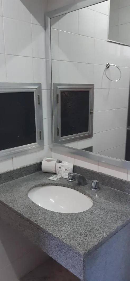 Bathroom in Itajubá Hotel