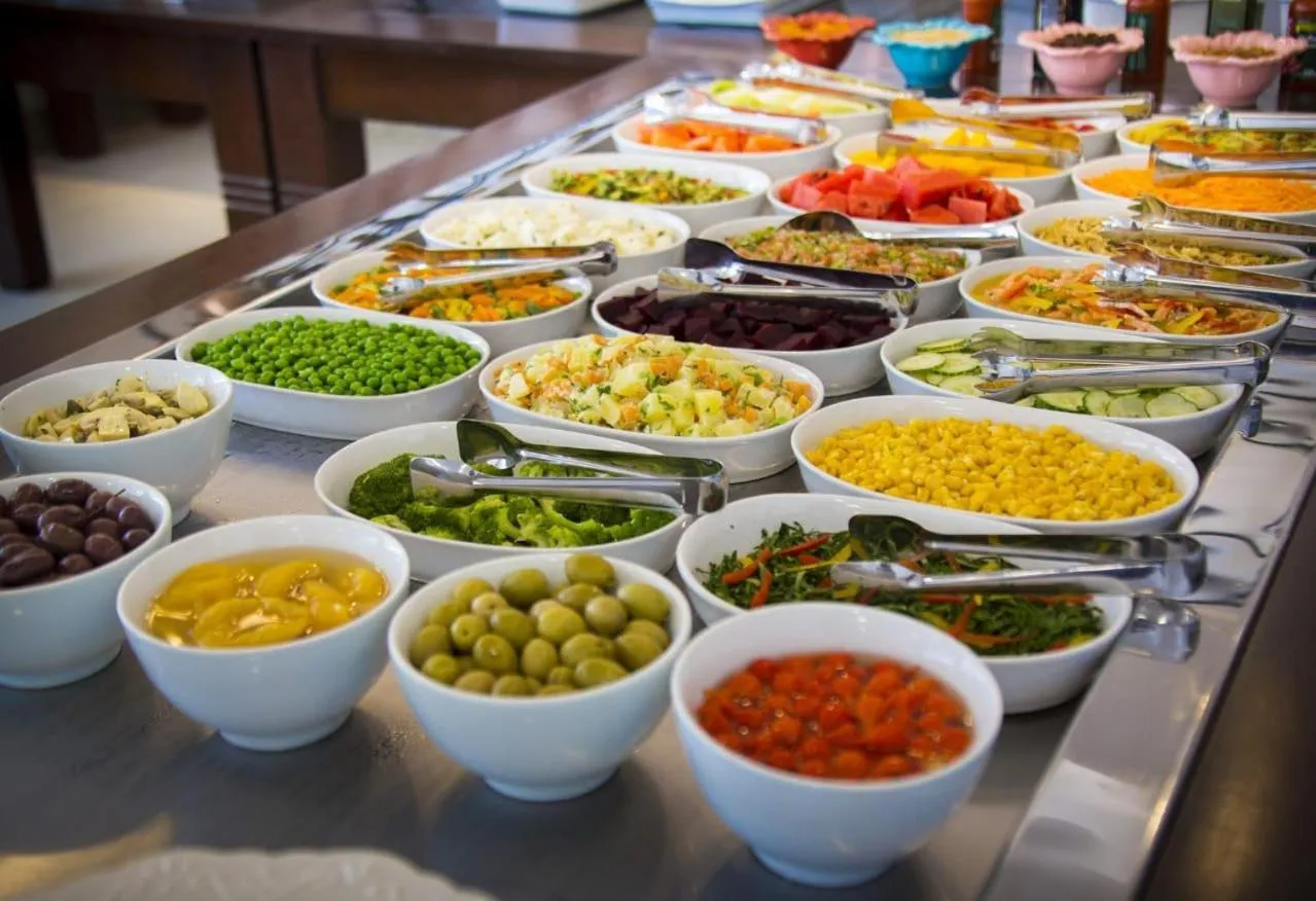 Buffet breakfast in Hotel Rekinte