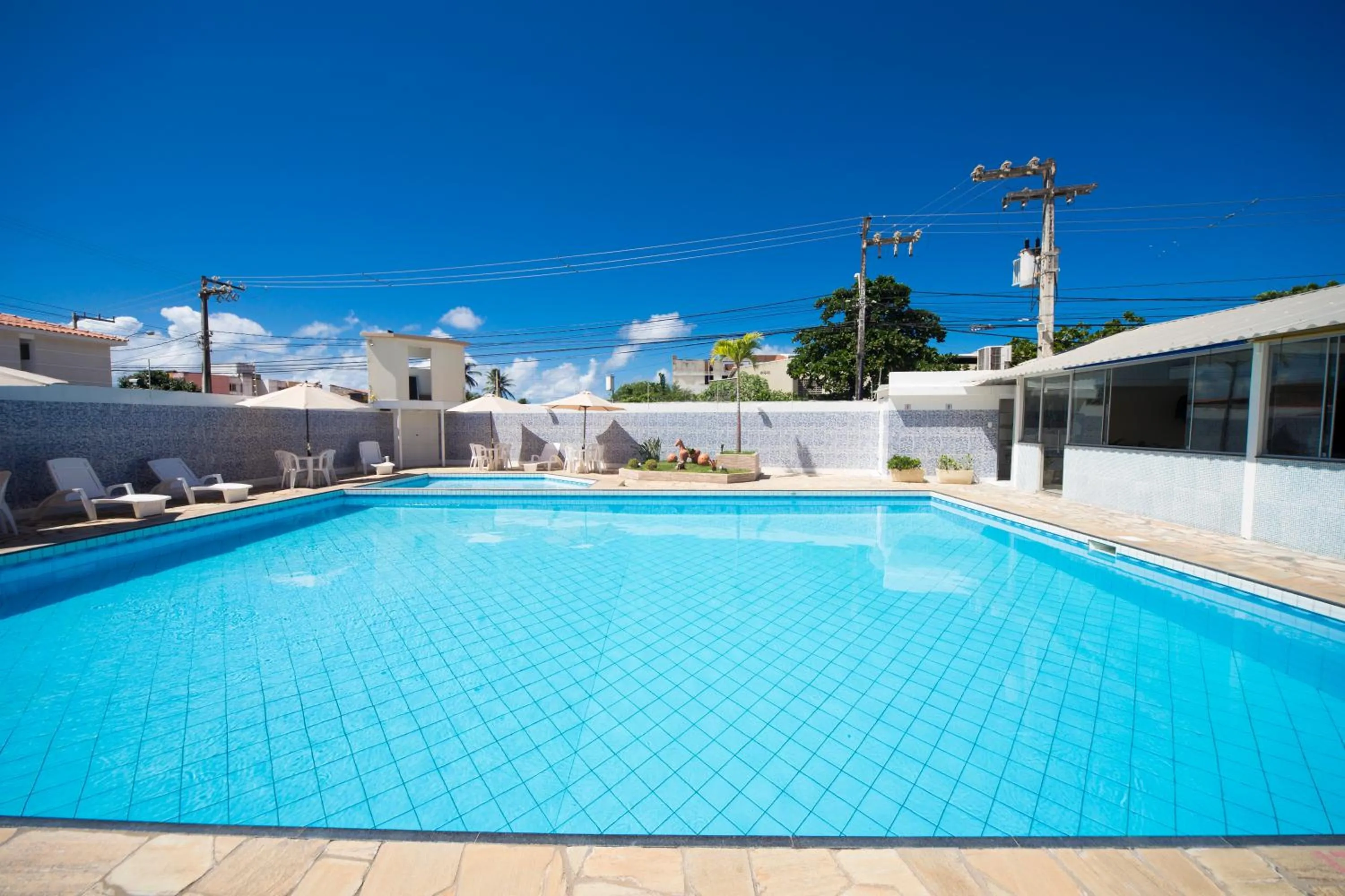Swimming pool in Hotel Rekinte