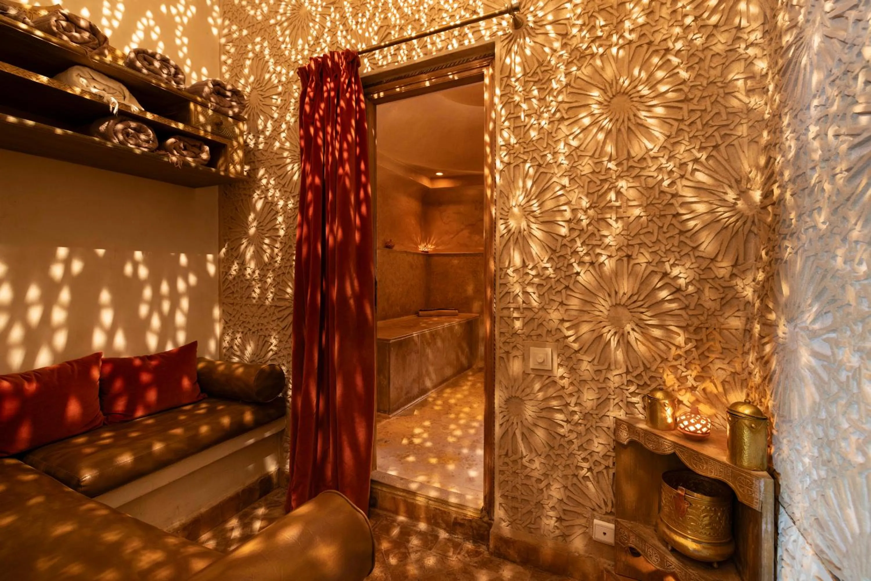 Steam room in La Villa Nomade