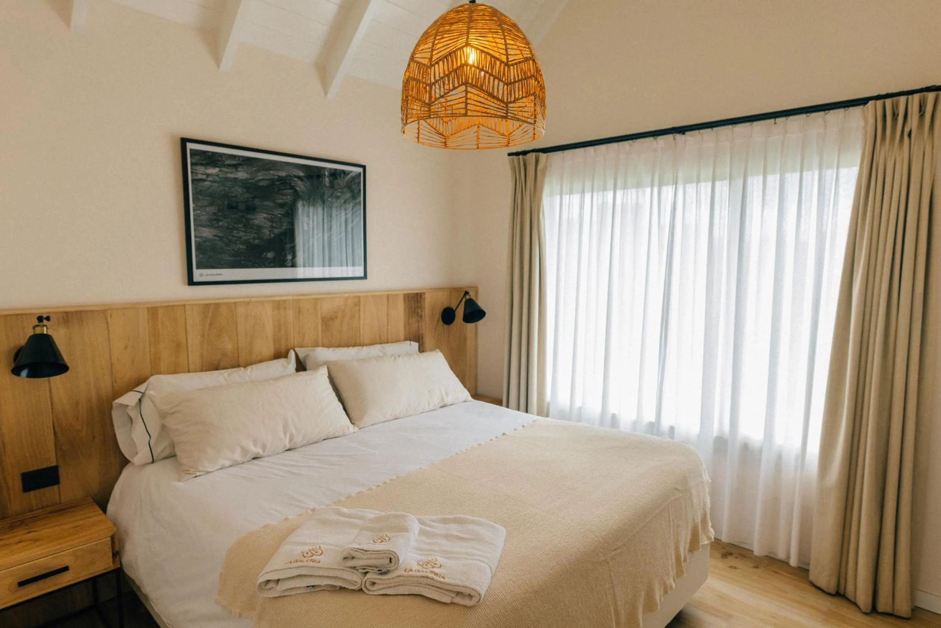 Bedroom, Bed in La Galeria - Hotel Boutique Cariló