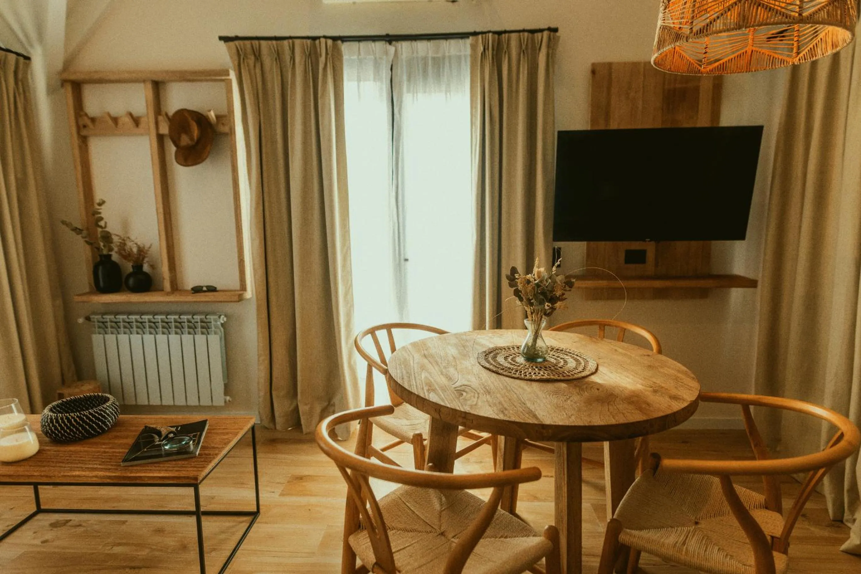 Communal lounge/ TV room in La Galeria - Hotel Boutique Cariló