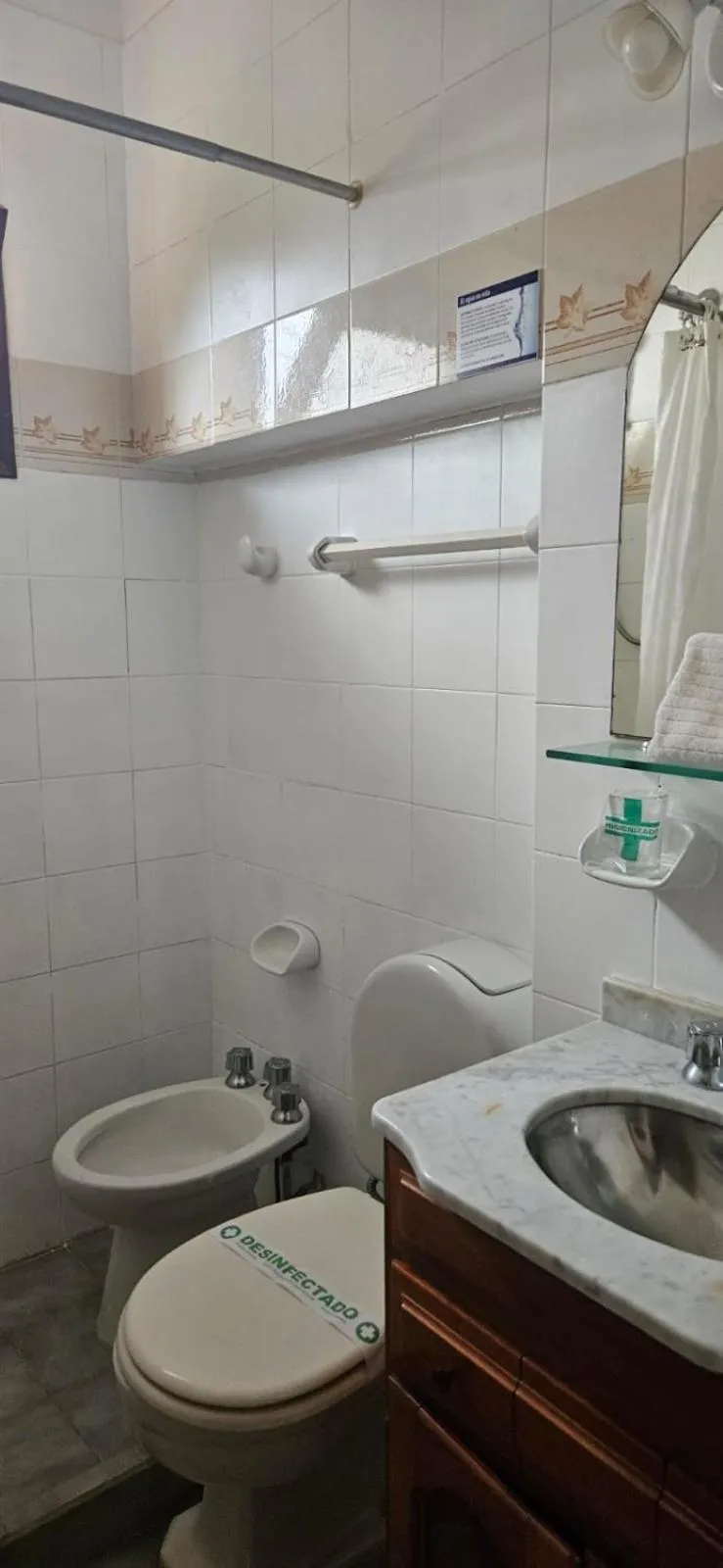 Shower in Hotel Riviera