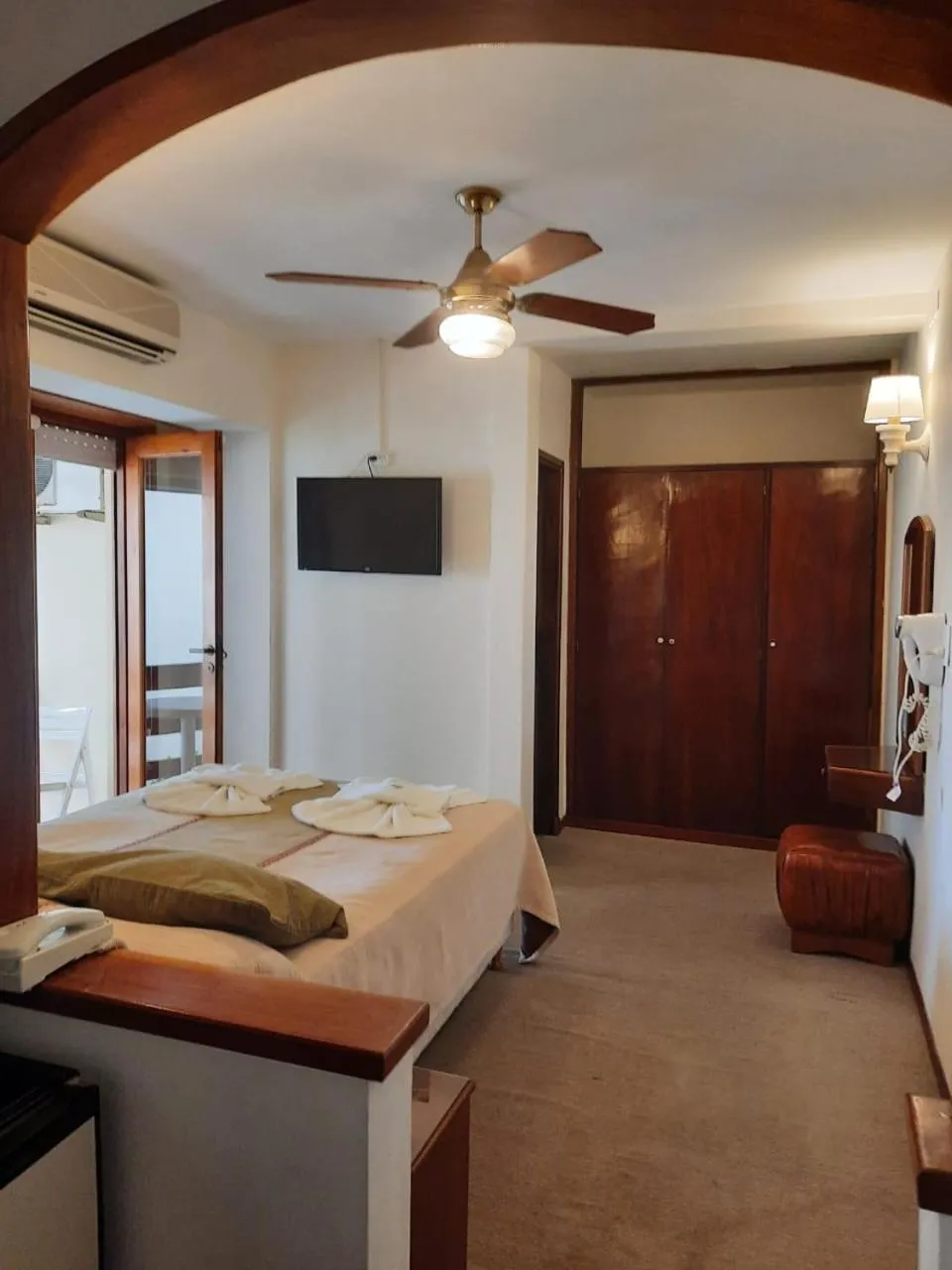 Bed in Hotel Riviera