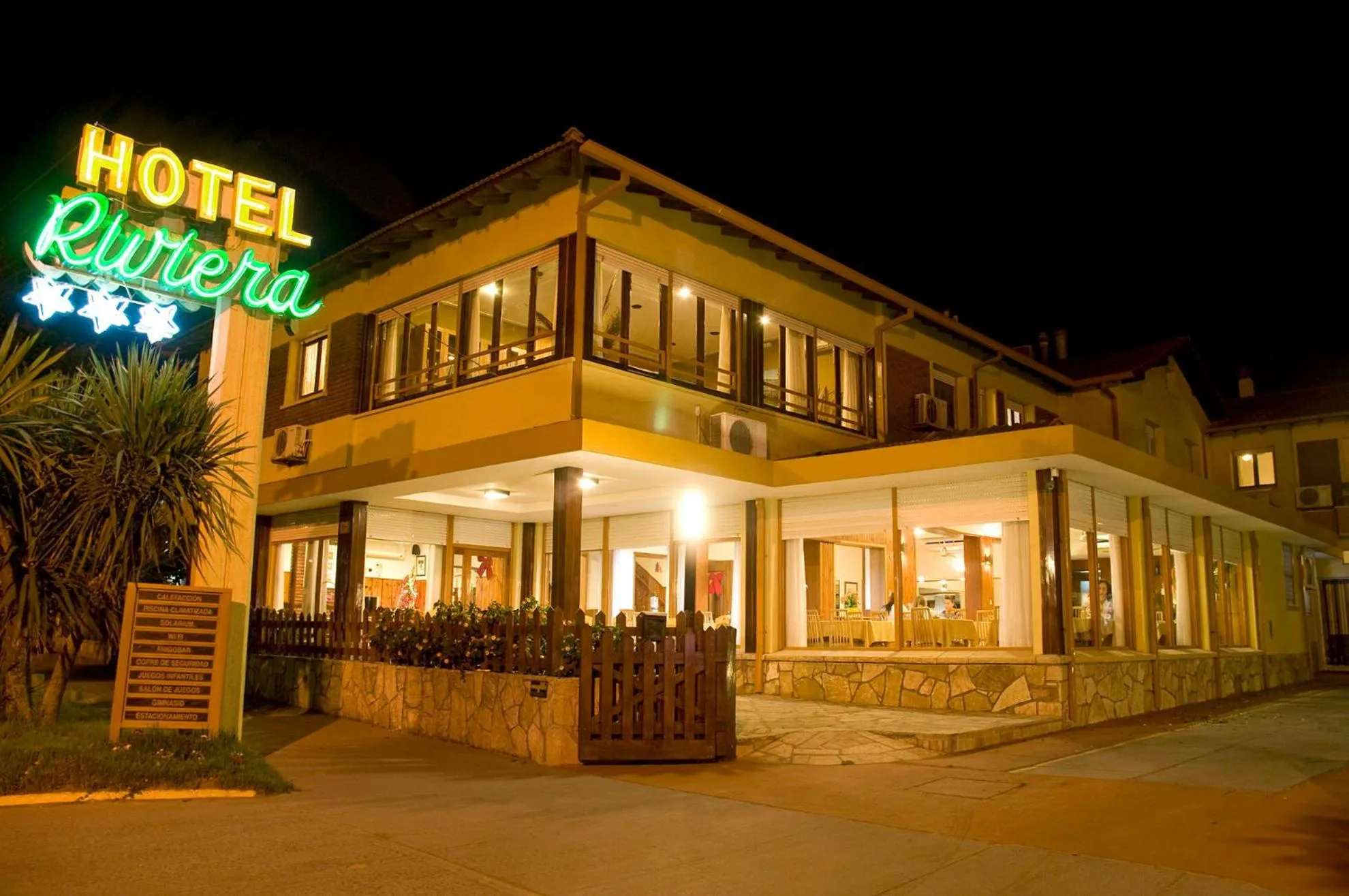 Property building in Hotel Riviera