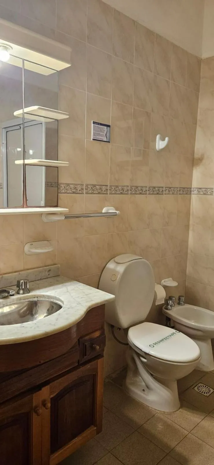 Shower in Hotel Riviera