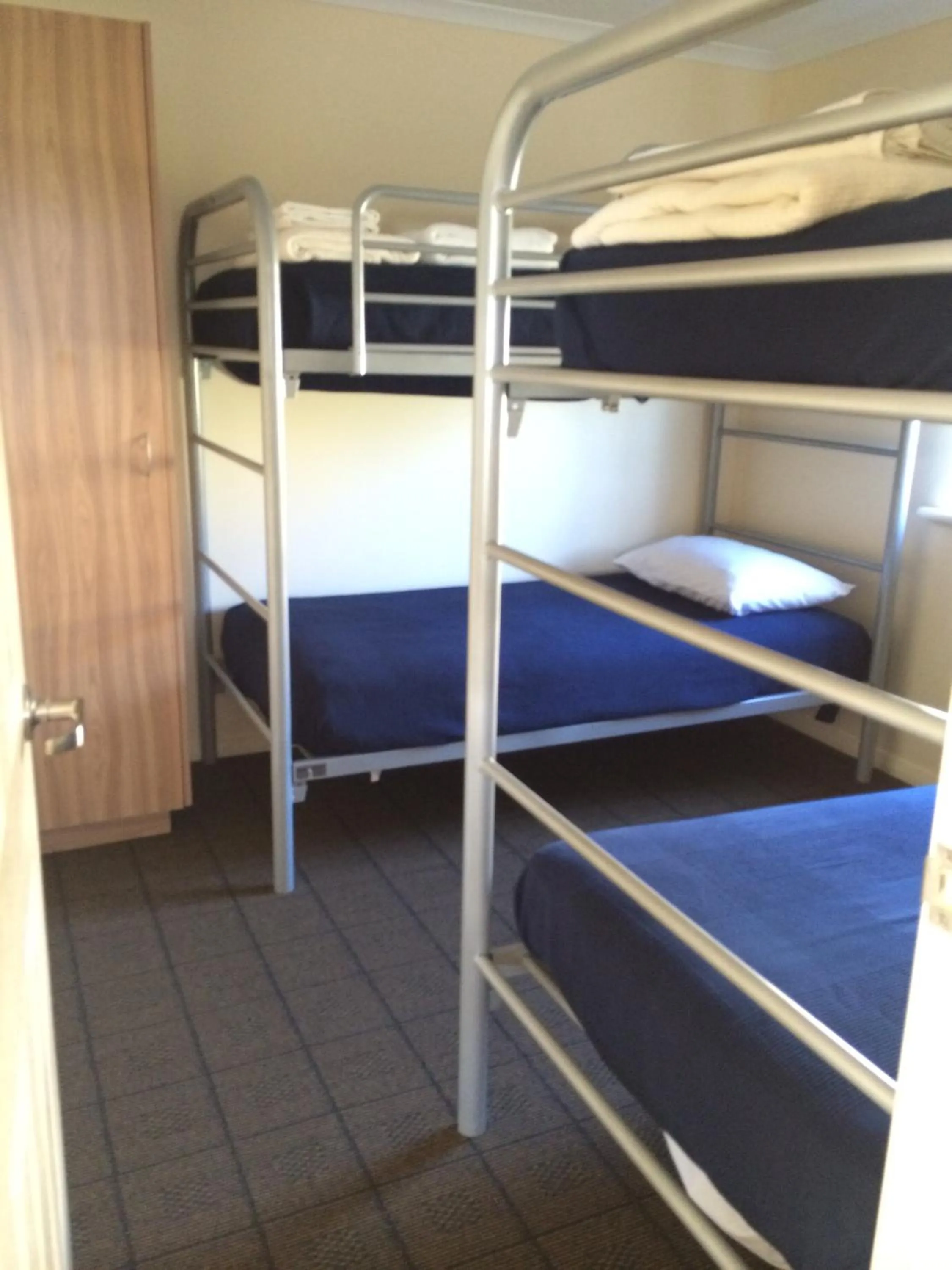 Bed in Dongara Tourist Park