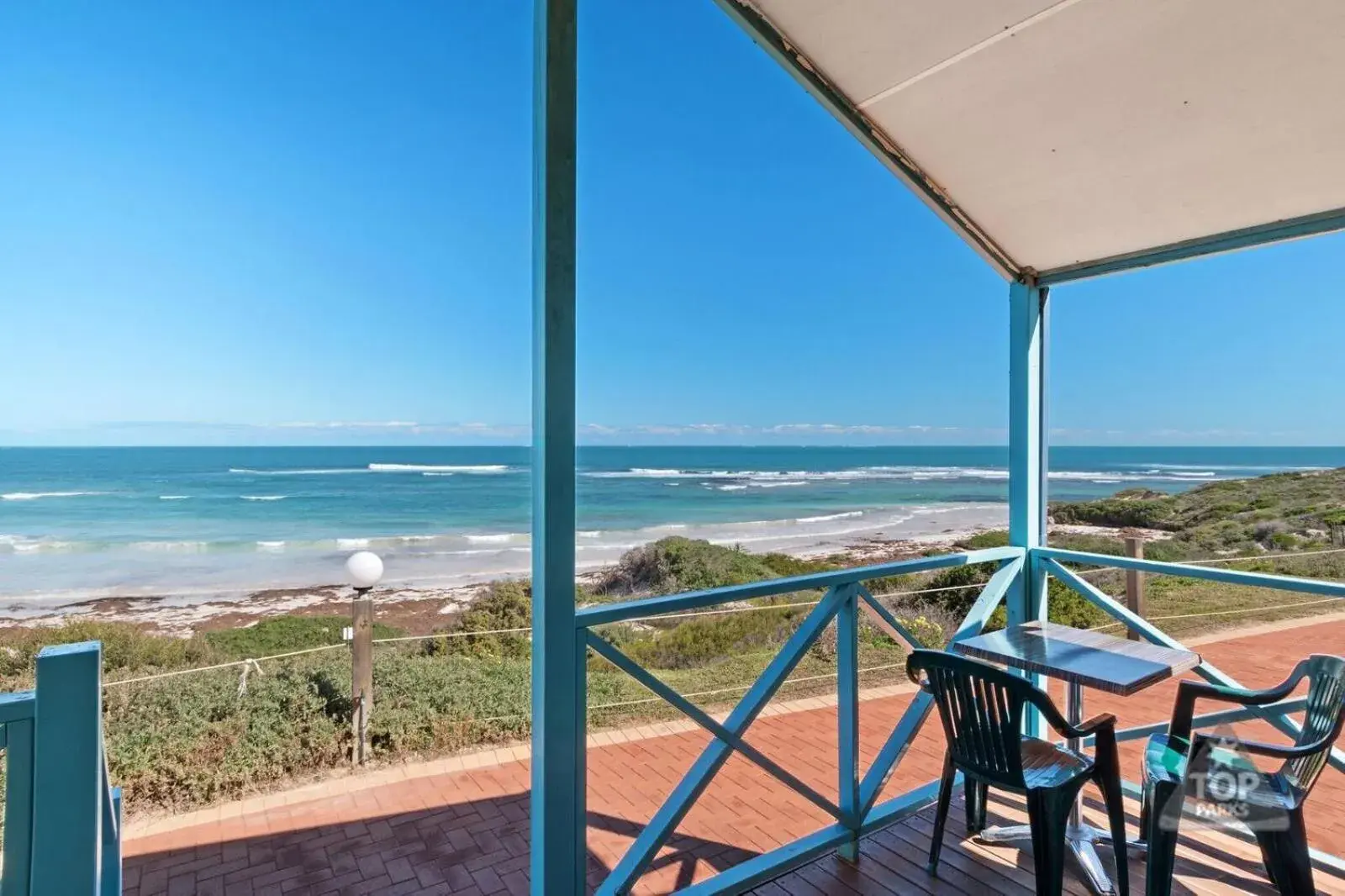 Two-Bedroom Chalet with Ocean View in Dongara Tourist Park Two-Bedroom Chalet with Ocean View in Dongara Tourist Park