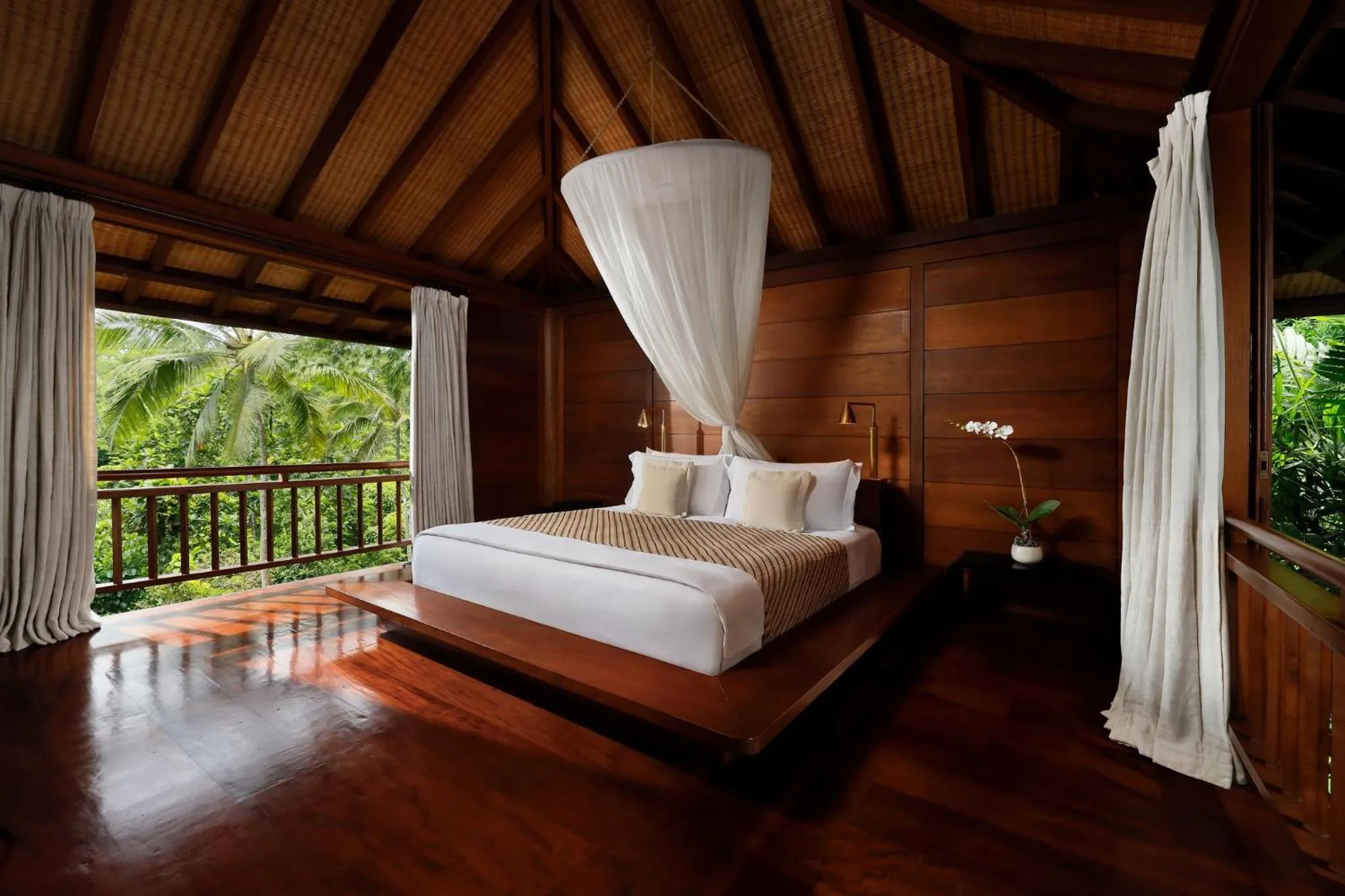 Photo of the whole room, Bed in COMO Shambhala Estate