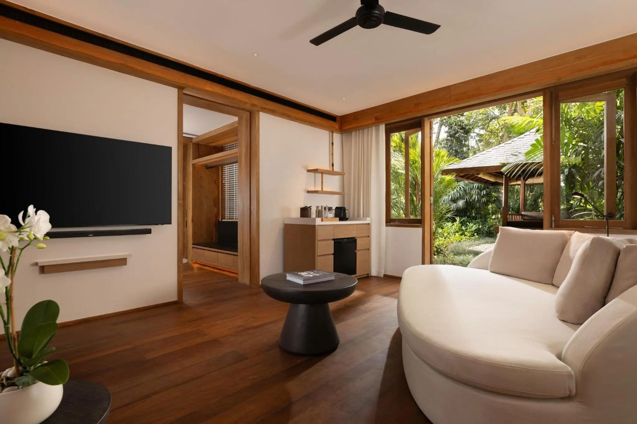 Photo of the whole room in COMO Shambhala Estate