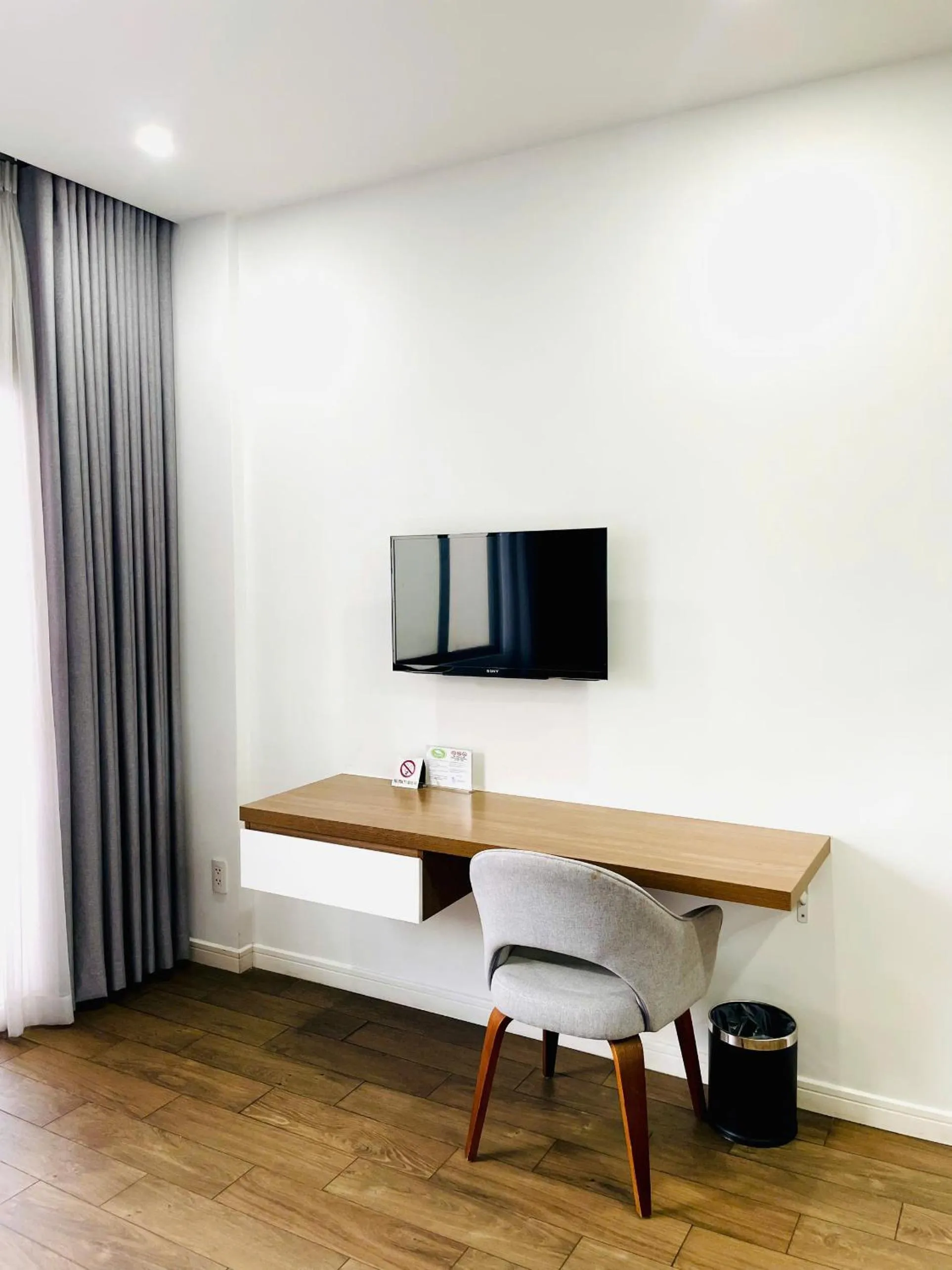 TV and multimedia in Royal Dragon Boutique Hotel