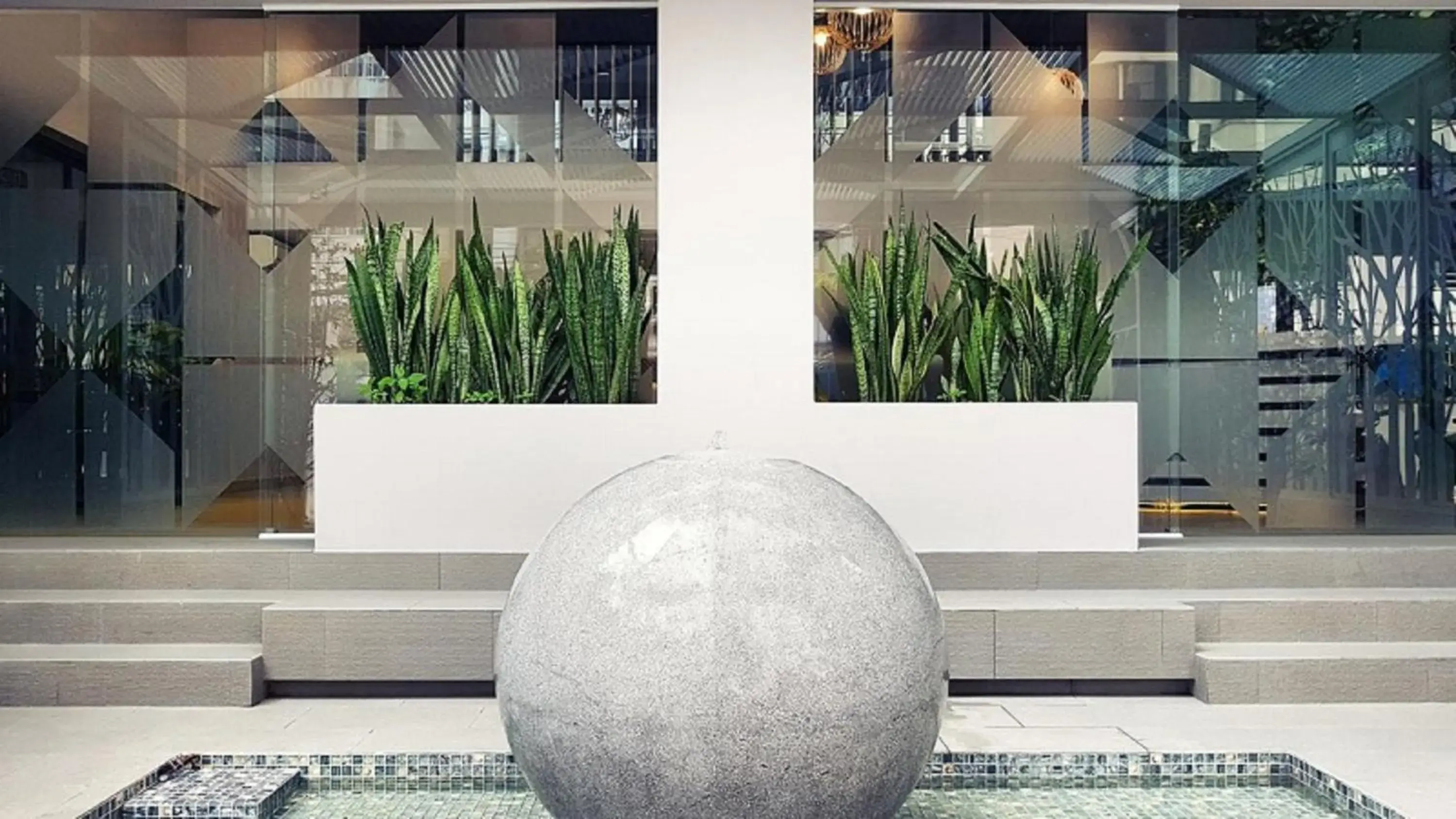 Facade/entrance in Royal Dragon Boutique Hotel Facade/entrance in Royal Dragon Boutique Hotel