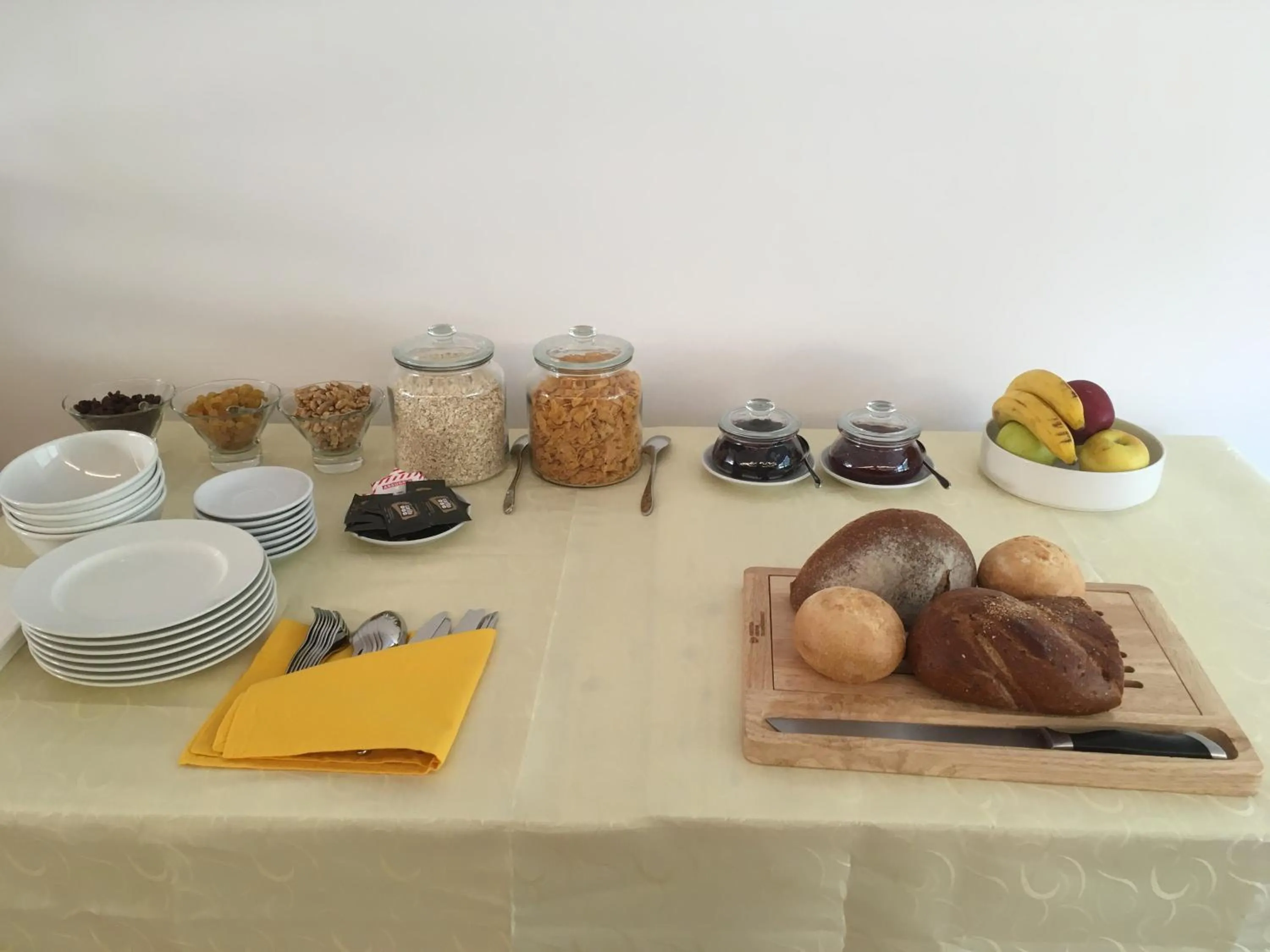 Buffet breakfast in Bed&Bike Tremola San Gottardo