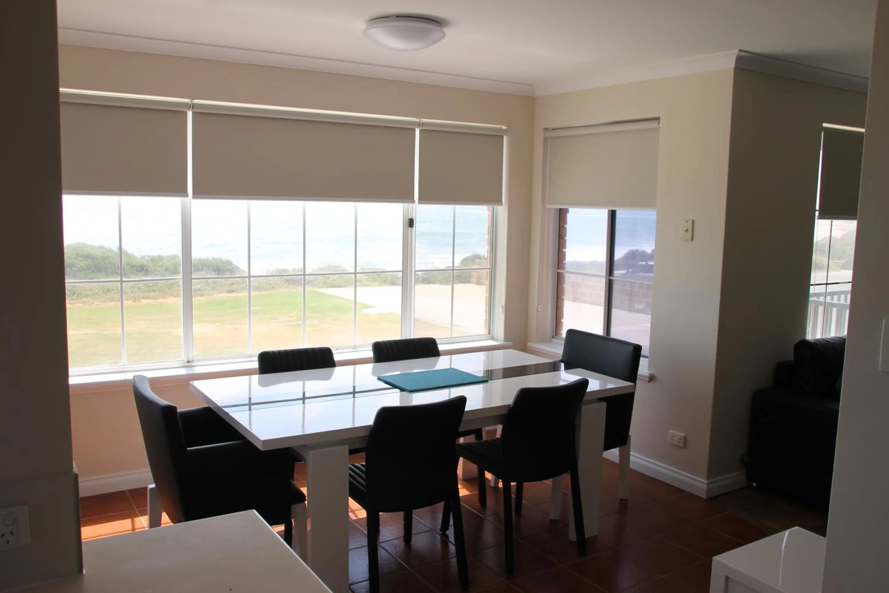 Dining area in Seaspray Beach Holiday Park