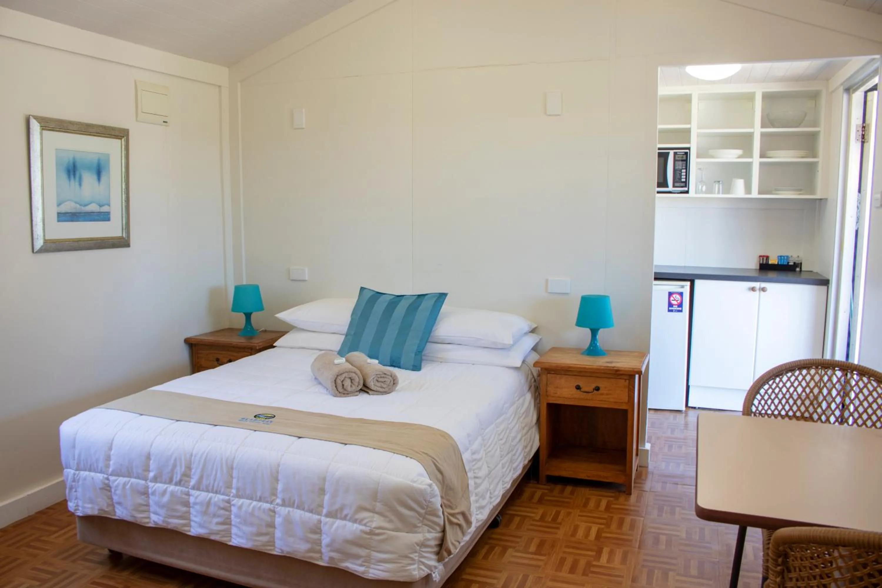 Bedroom, Bed in Seaspray Beach Holiday Park