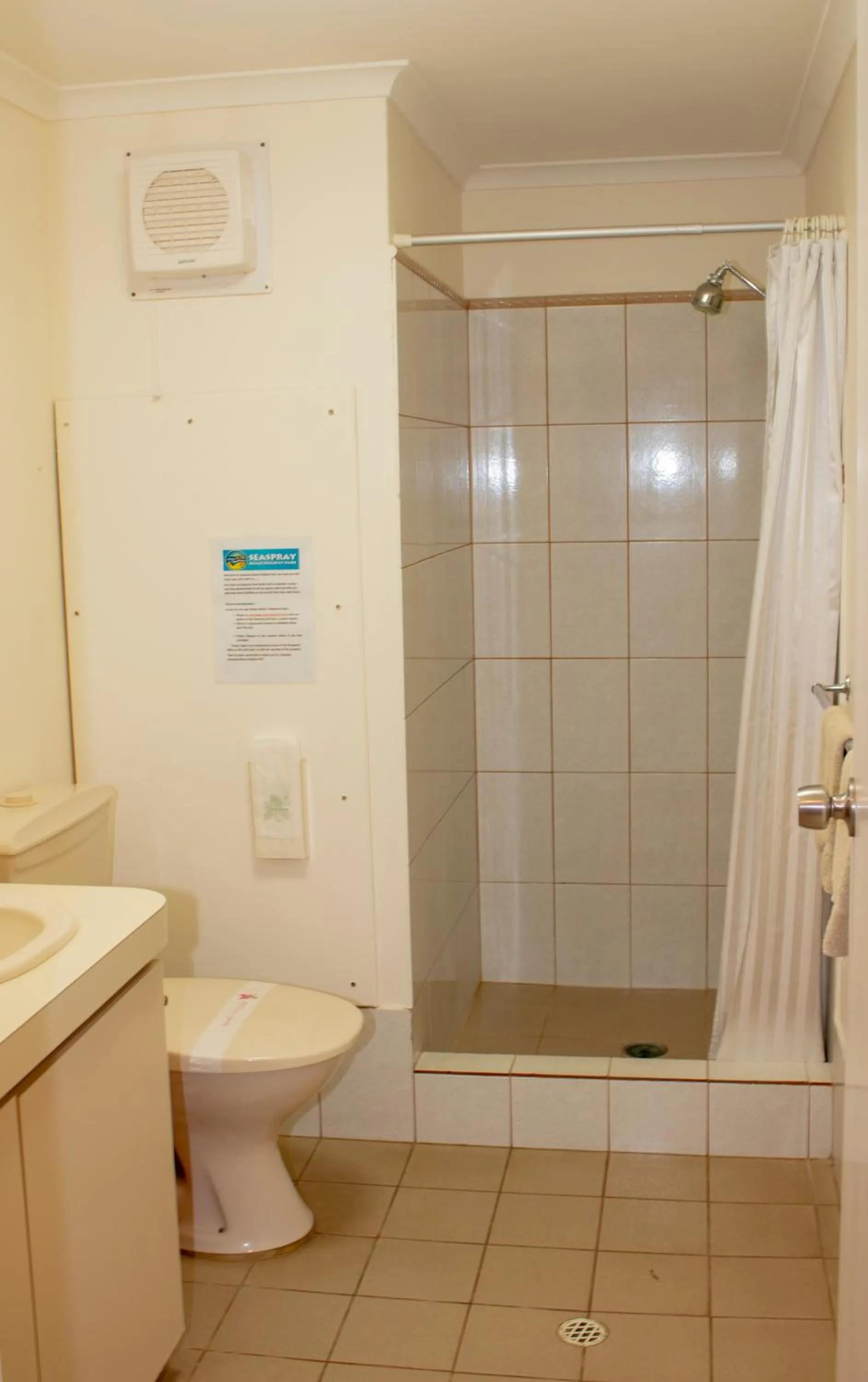 Bathroom in Seaspray Beach Holiday Park