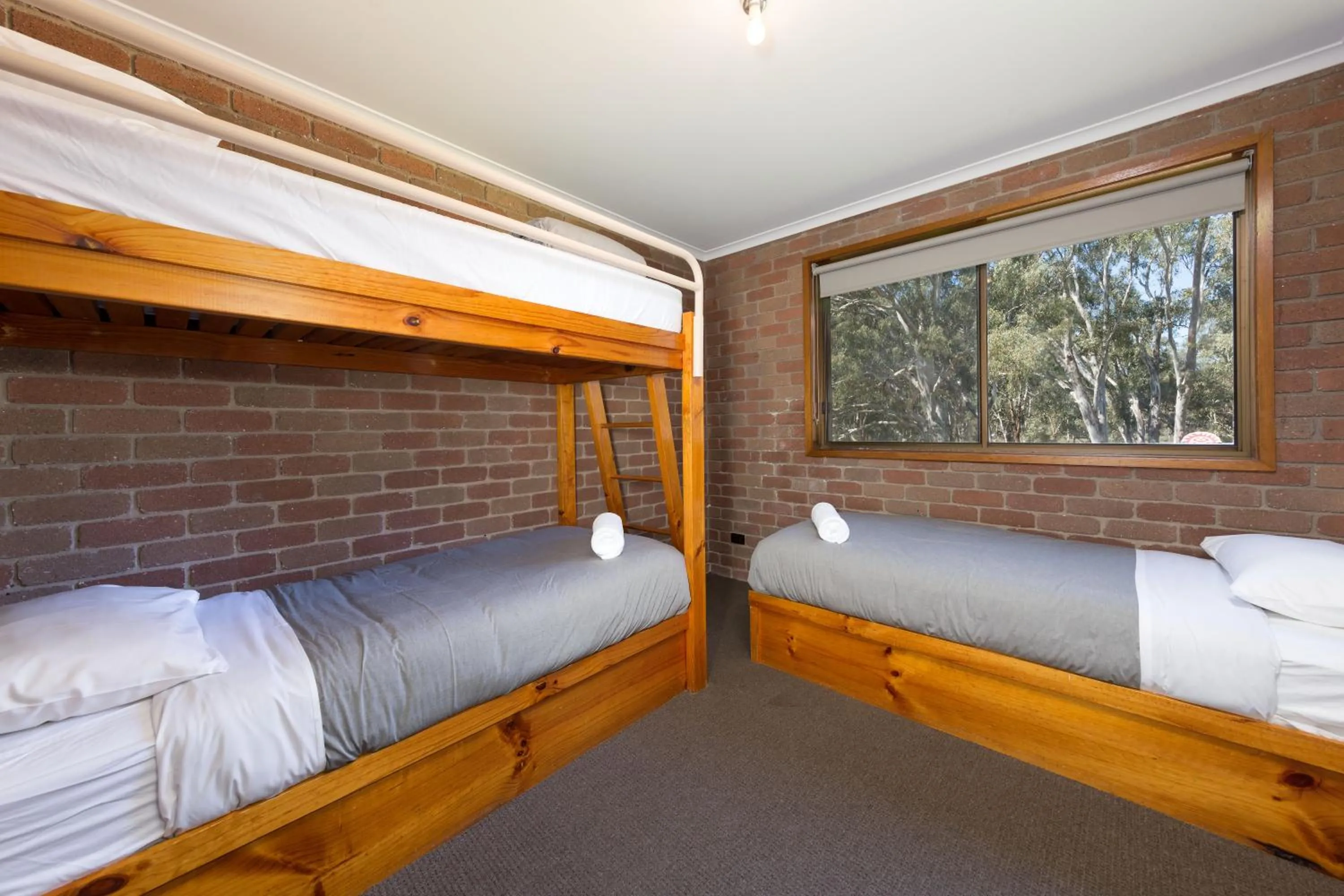 Photo of the whole room, Bed in Corowa Bindaree Holiday Park