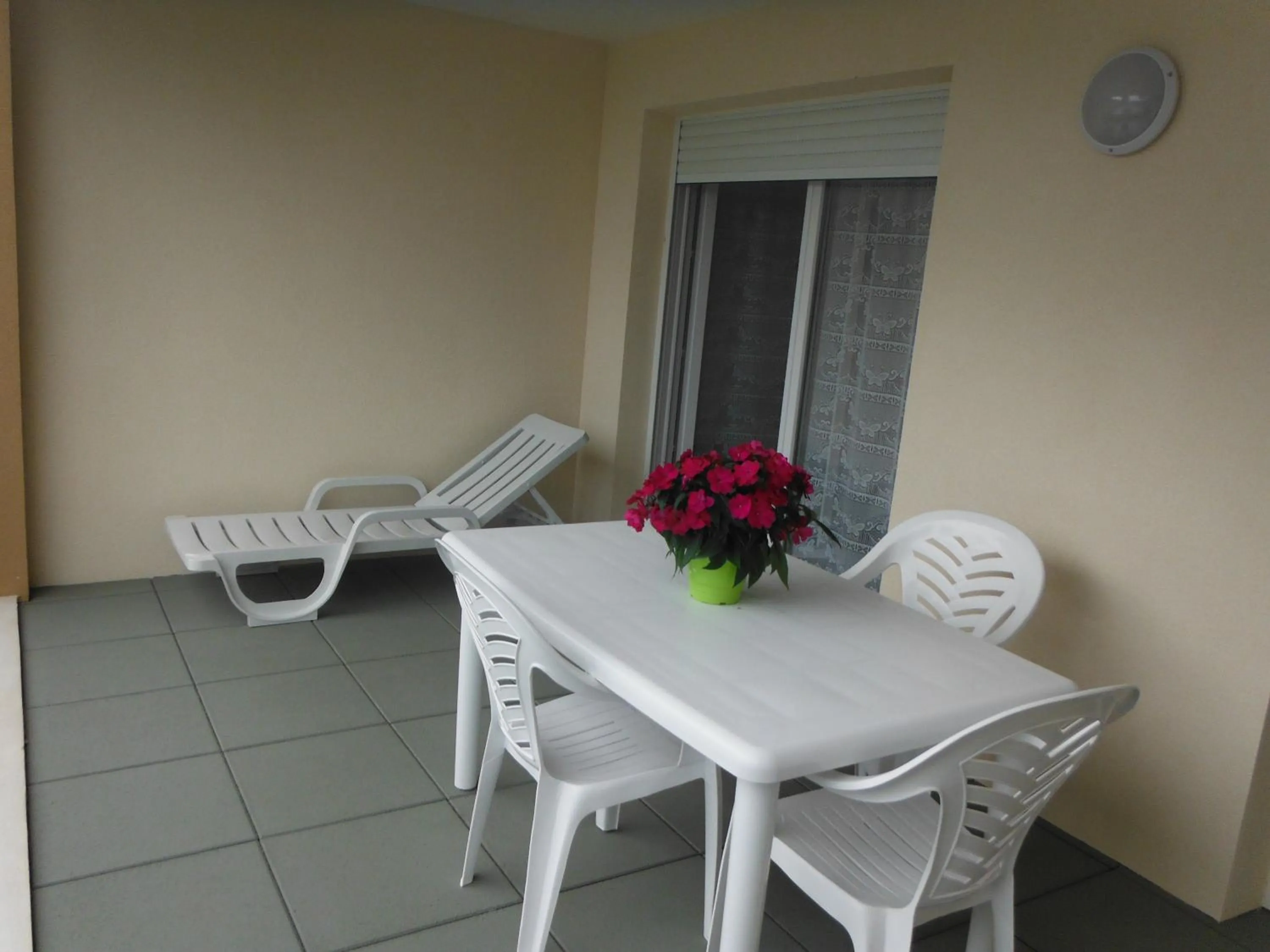 Dining area in Résidence L'éléphant