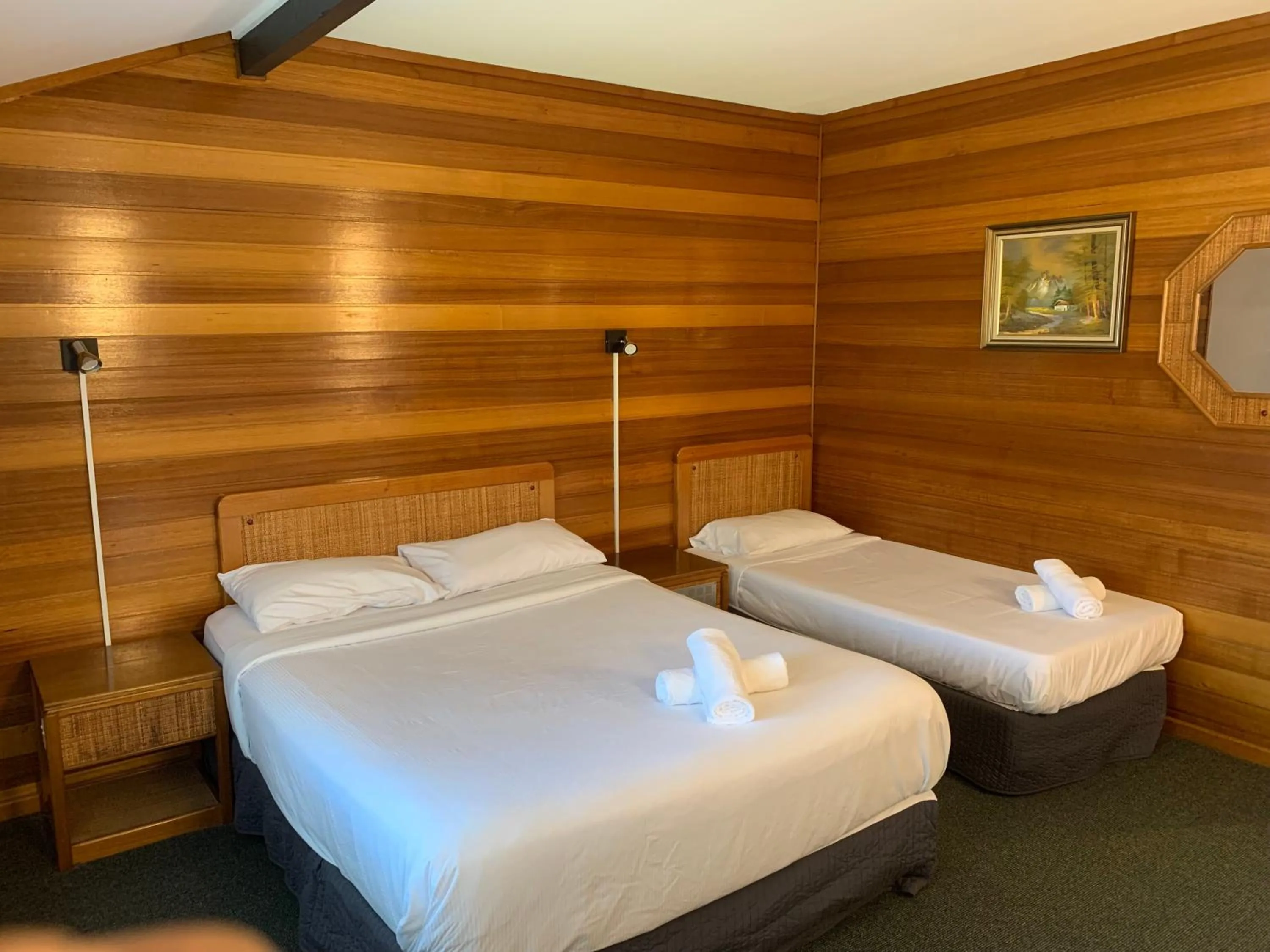 Bed in Ascot Motor Inn