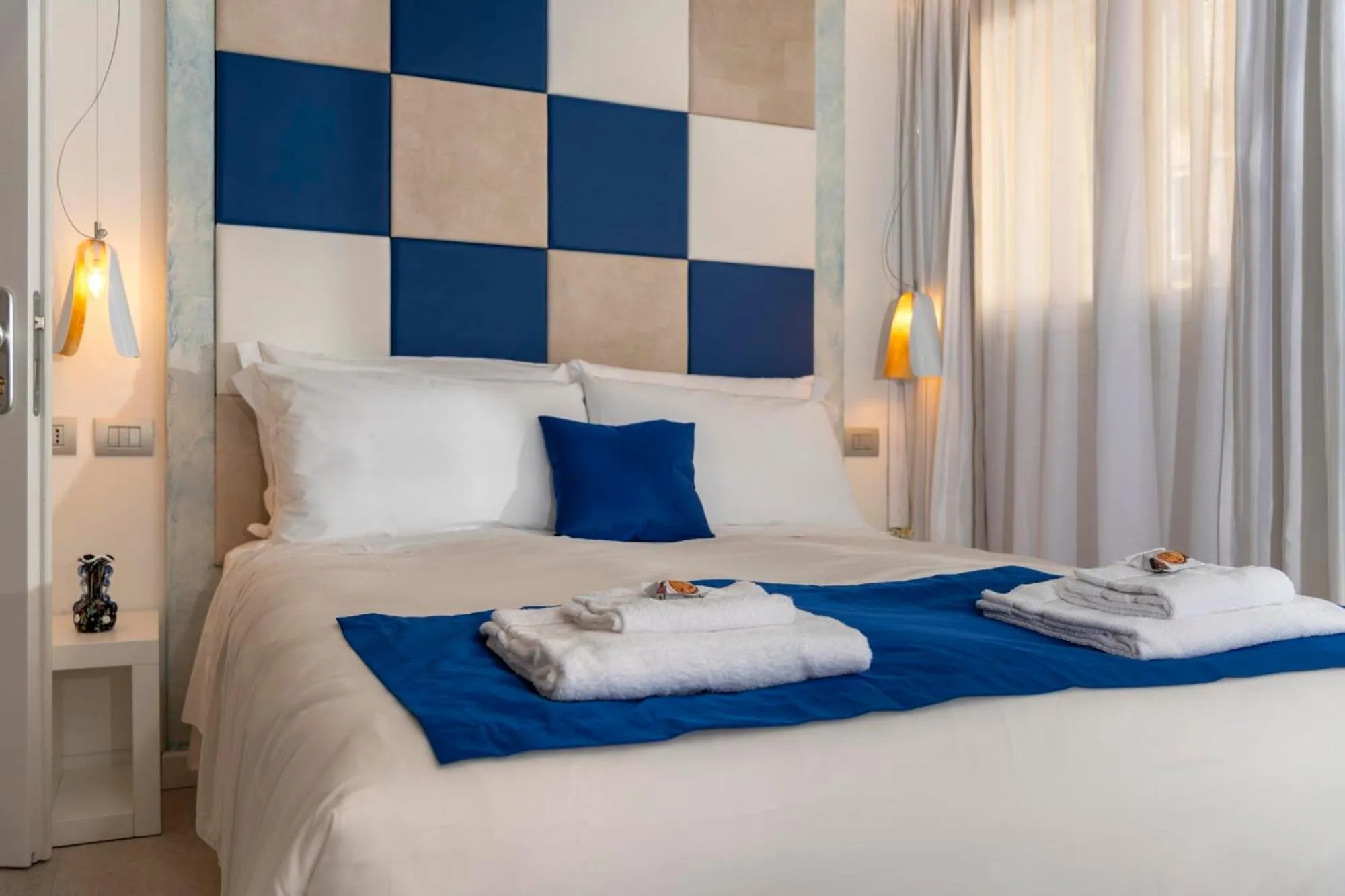 Bed in Ca' de la Fonte - WENICE Deep Culture