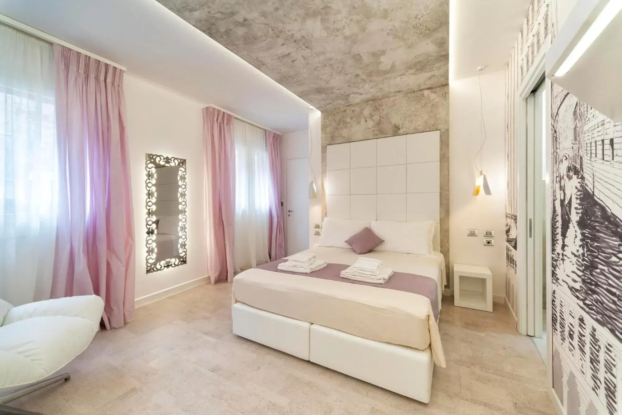 Photo of the whole room, Bed in Ca' de la Fonte - WENICE Deep Culture Photo of the whole room, Bed in Ca' de la Fonte - WENICE Deep Culture