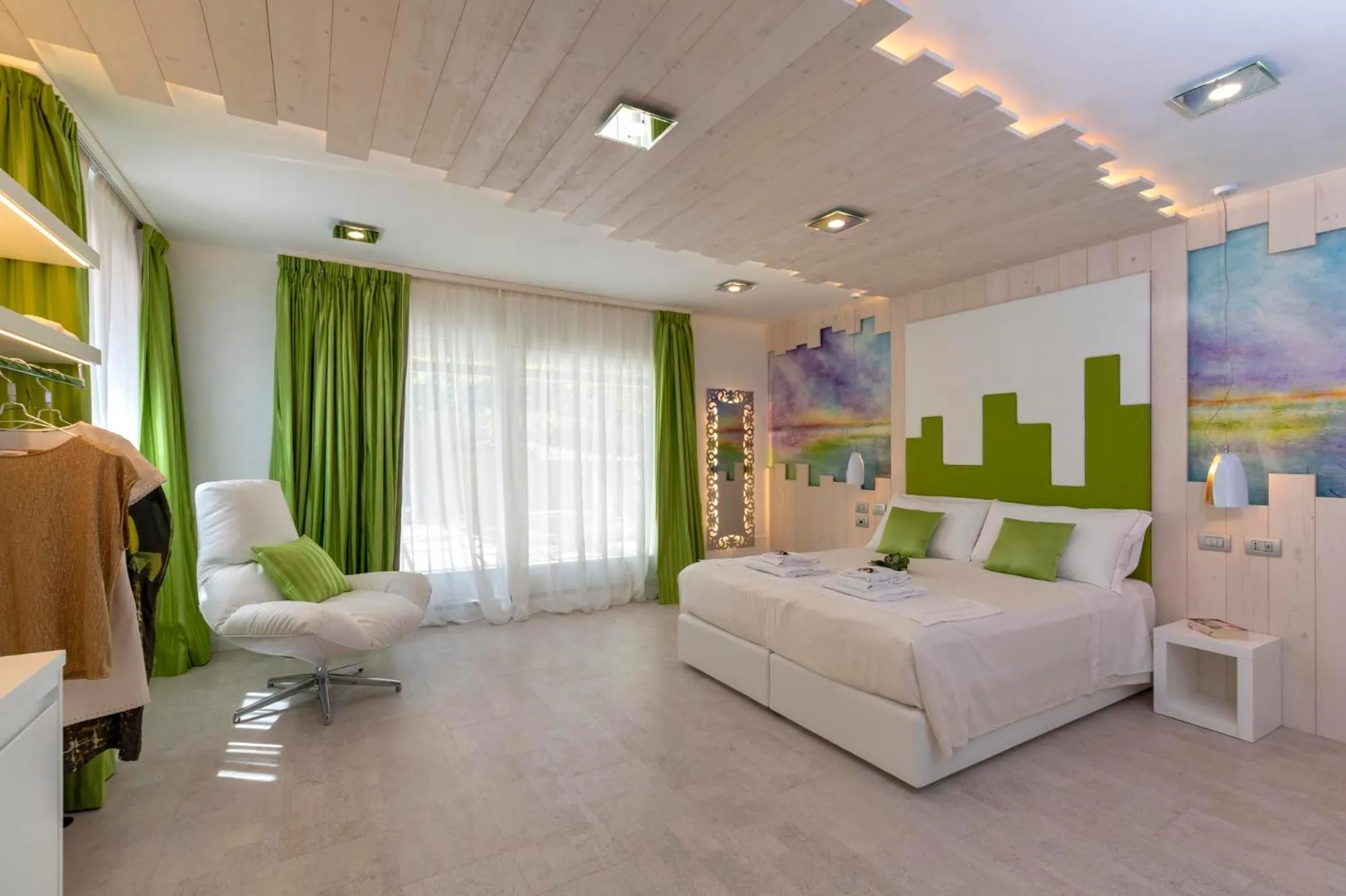 Photo of the whole room, Bed in Ca' de la Fonte - WENICE Deep Culture