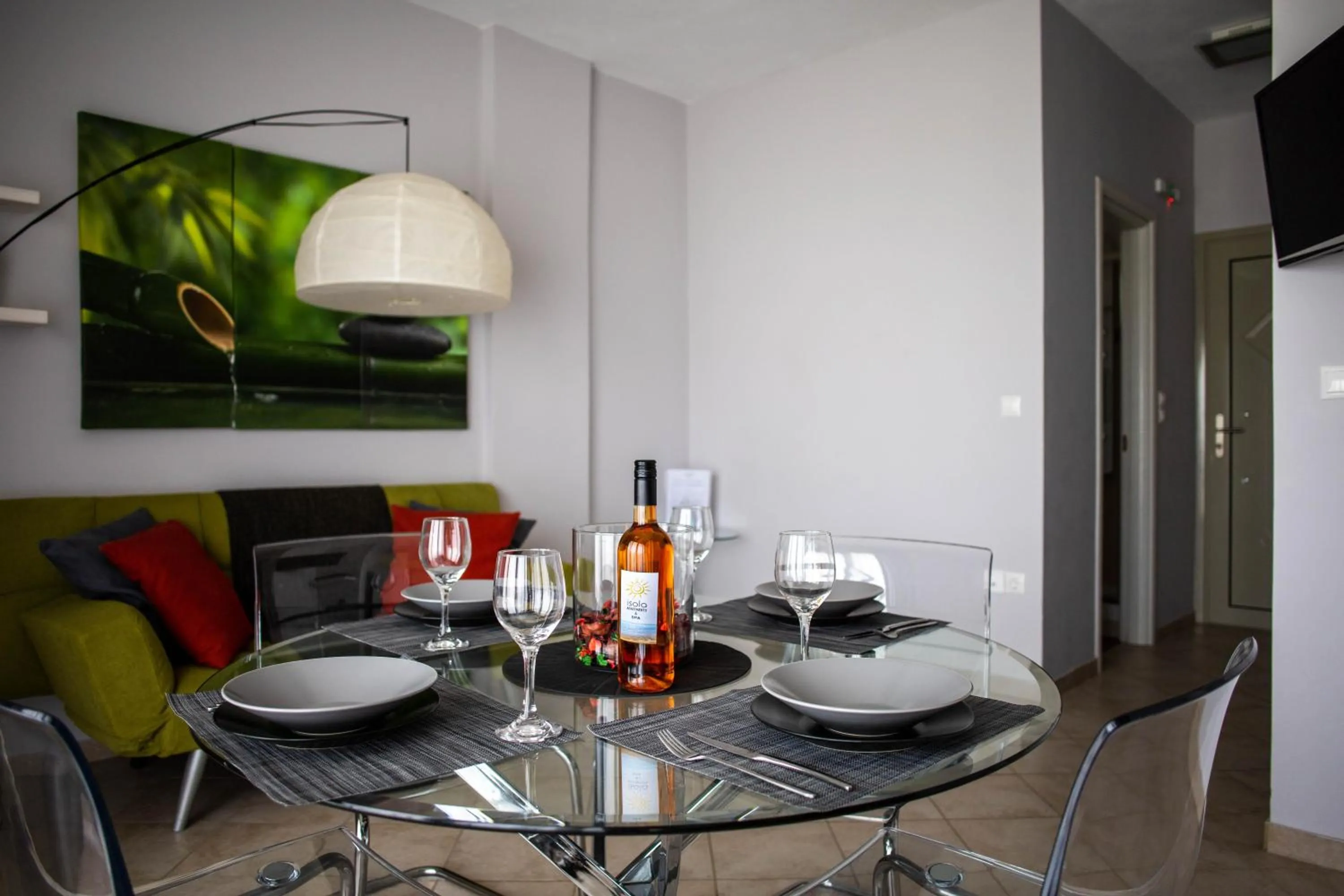Isola Apartments