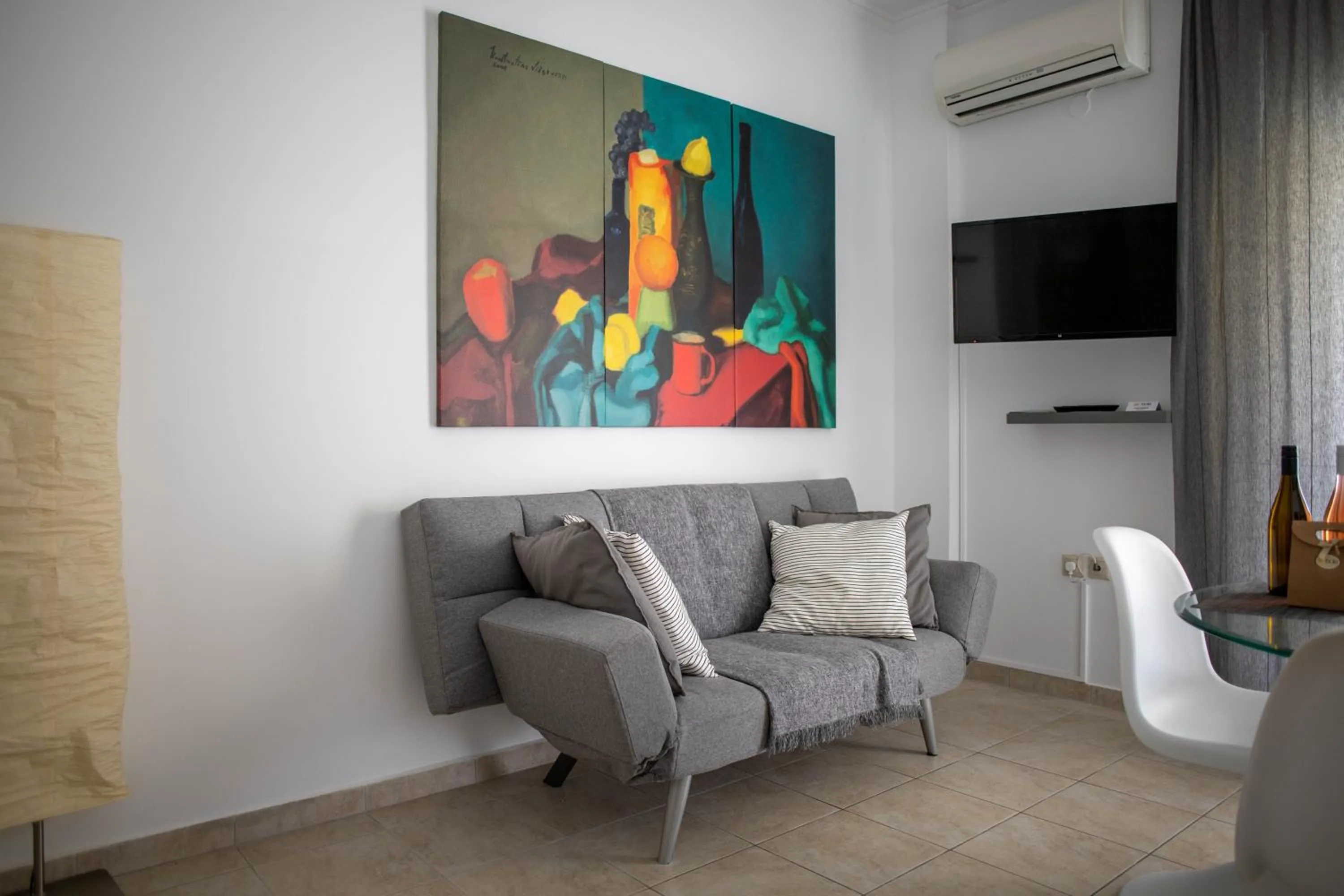 Isola Apartments