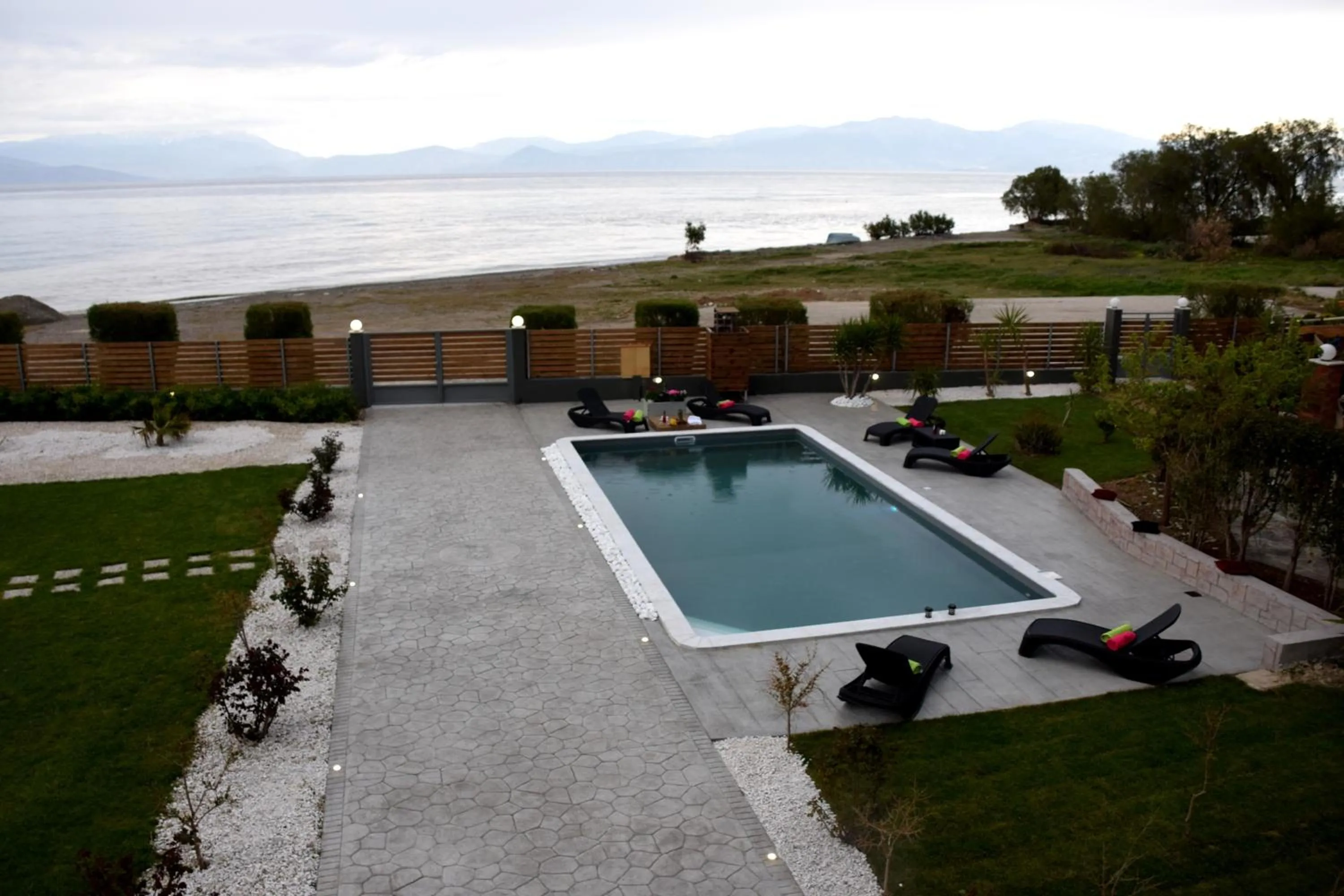 Garden in Isola Apartments