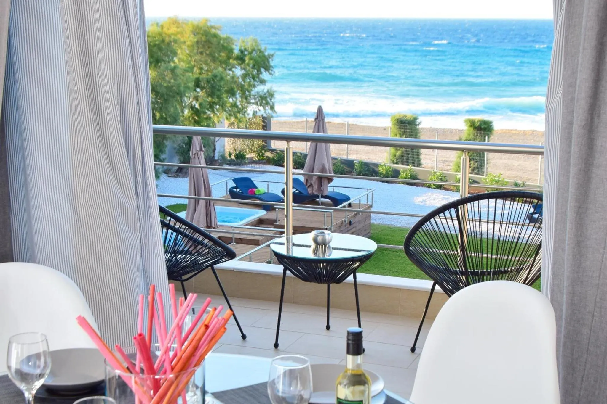 Beach in Isola Apartments