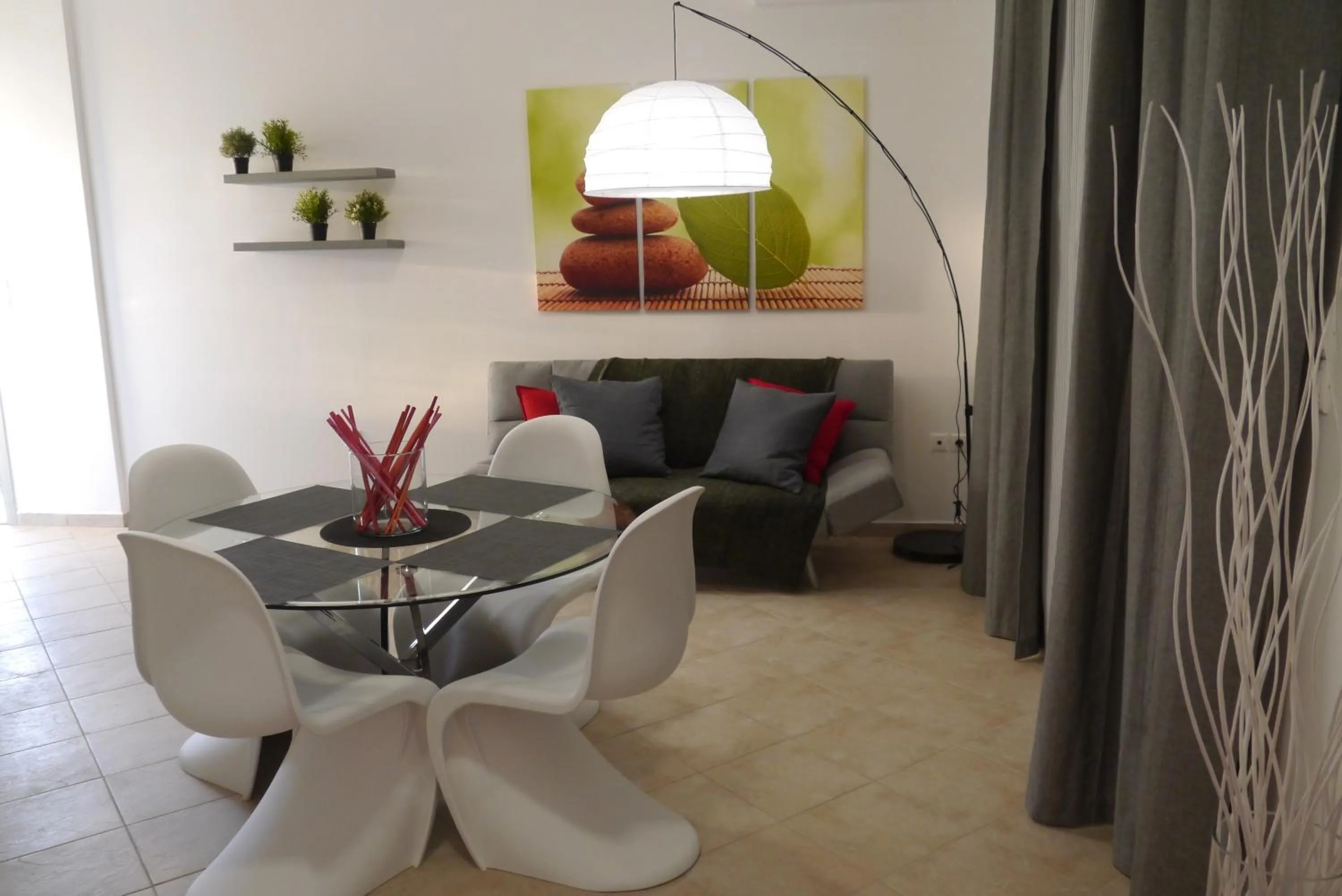 Decorative detail in Isola Apartments