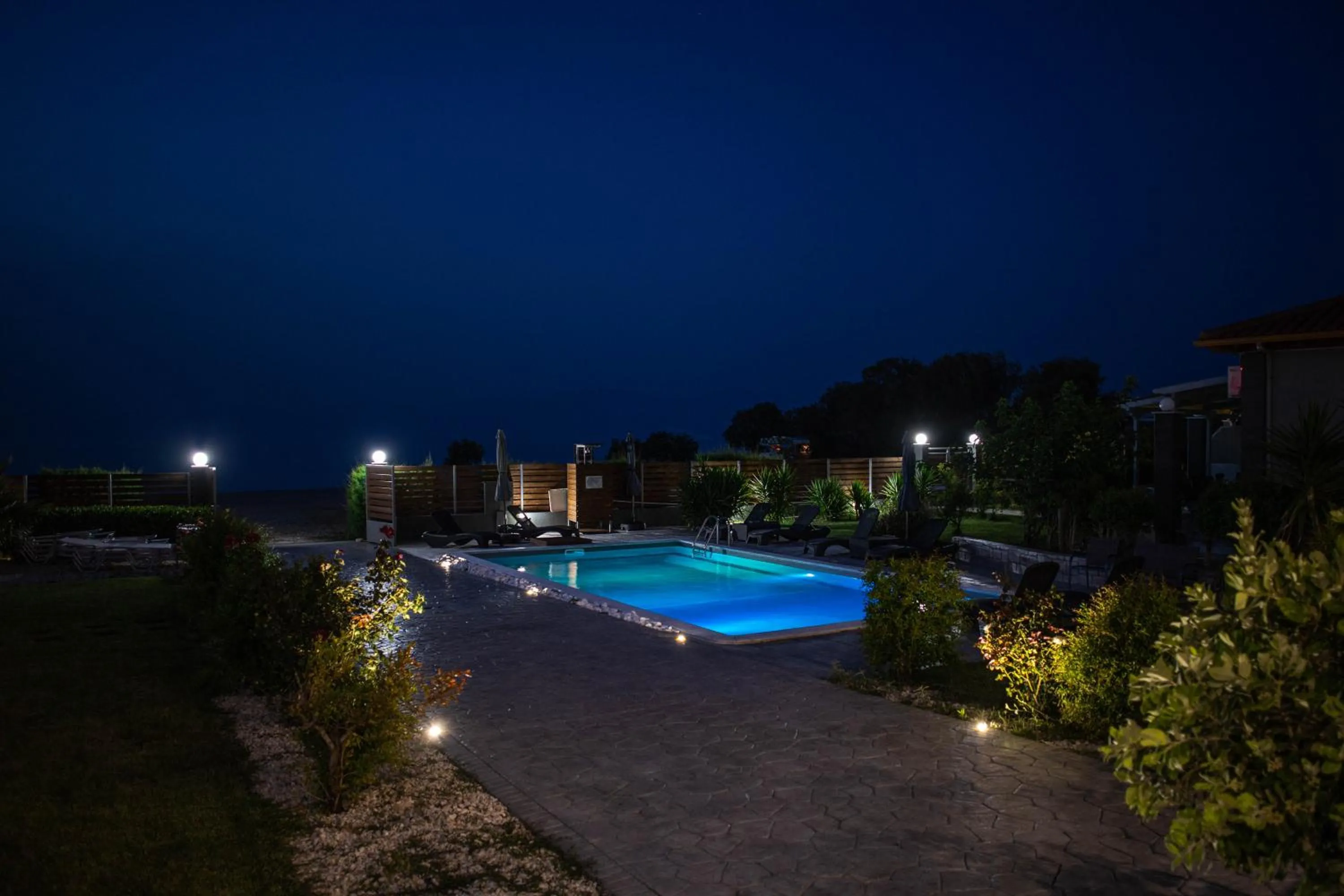 Isola Apartments