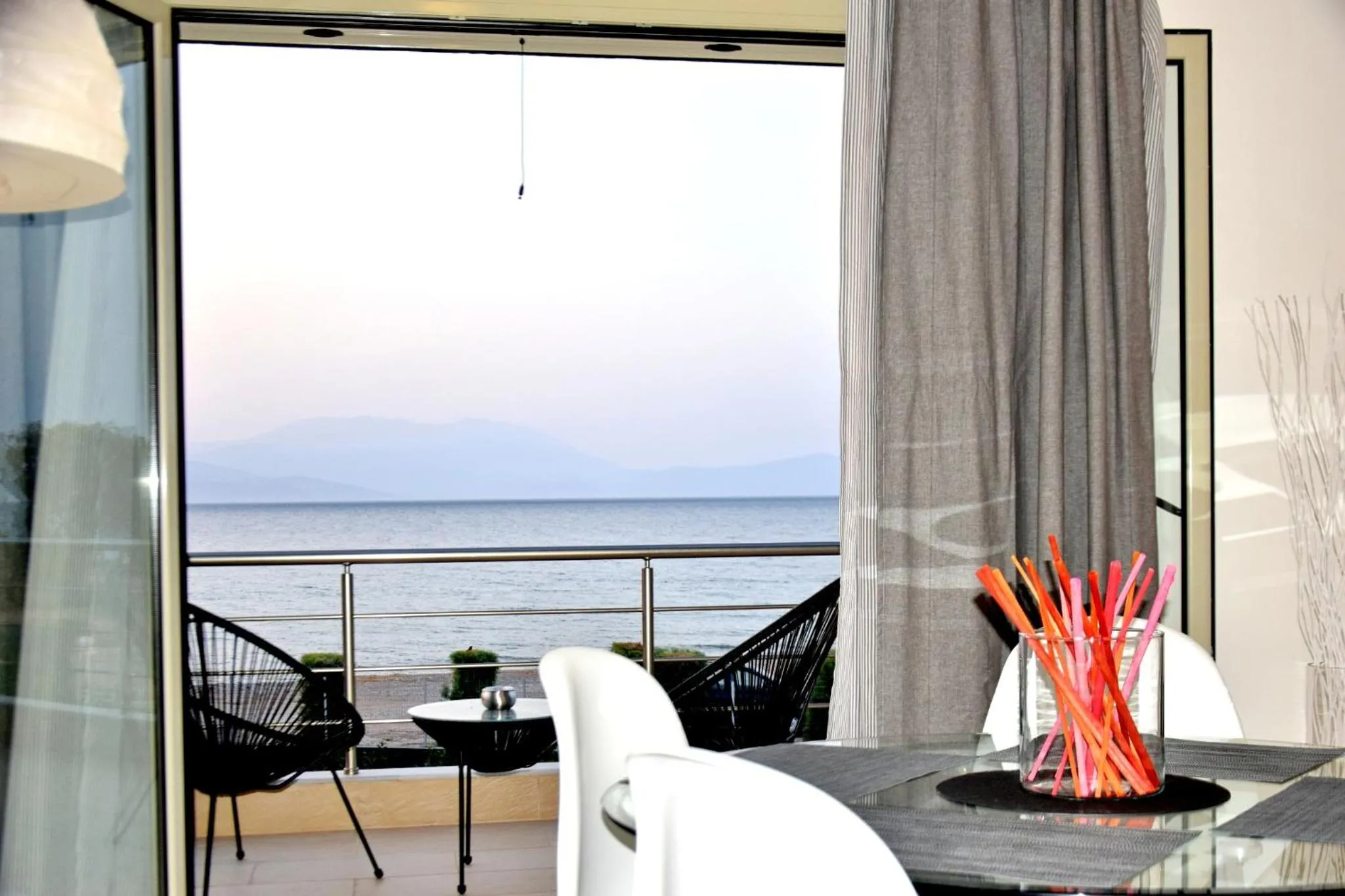 Sea view in Isola Apartments
