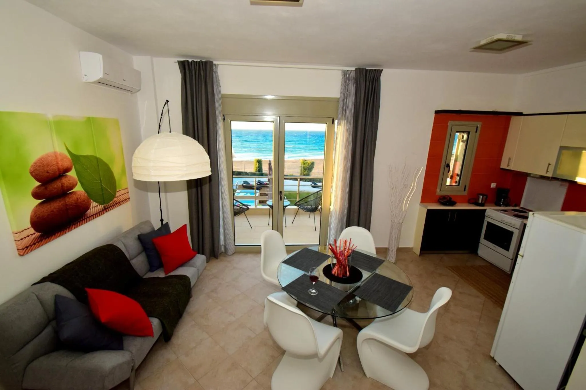 Photo of the whole room in Isola Apartments