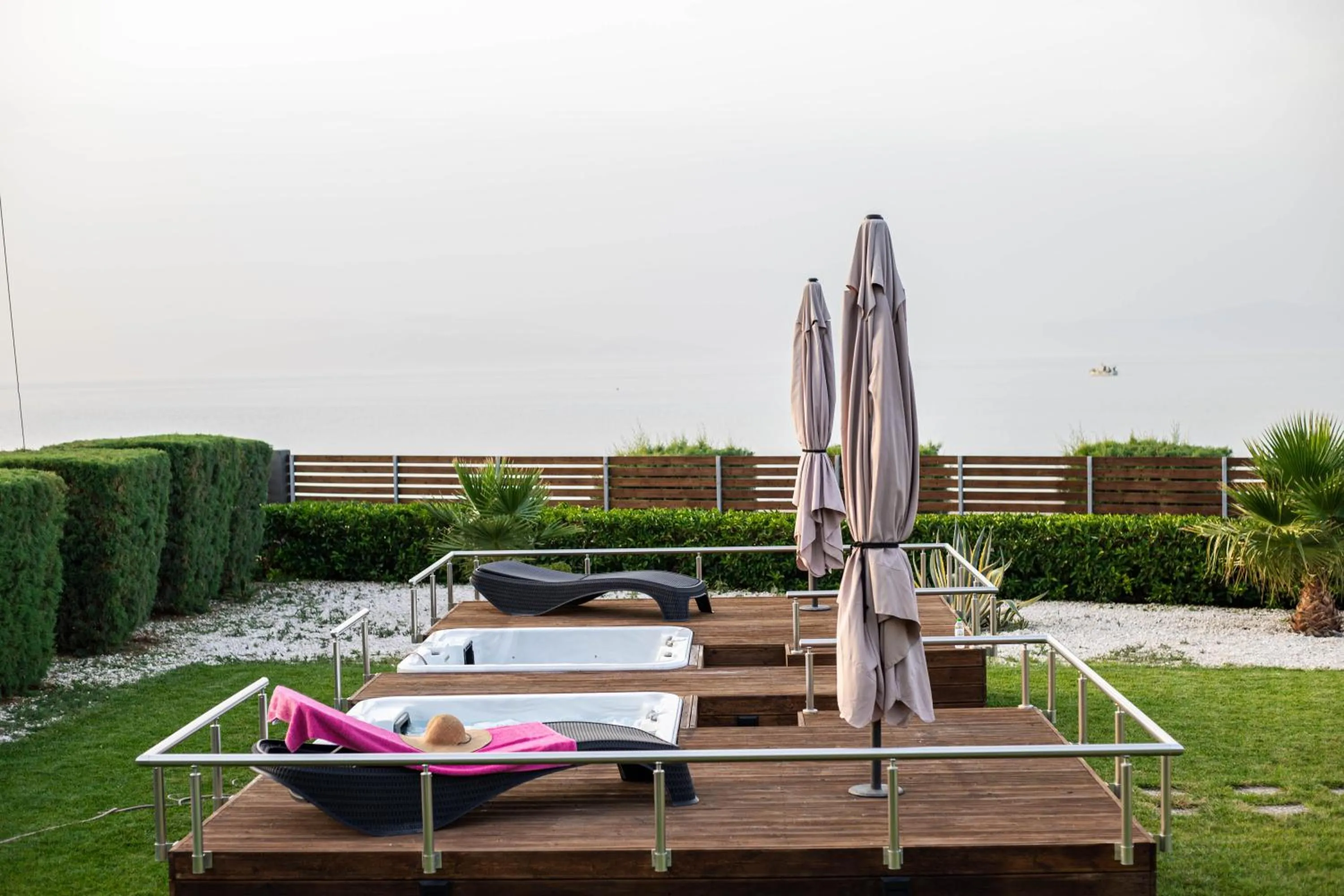 Isola Apartments