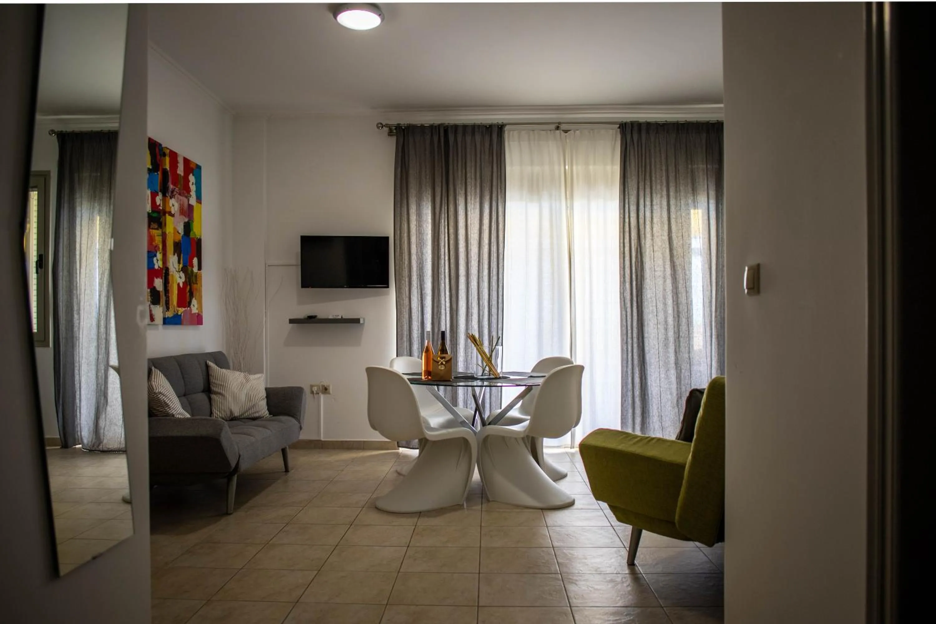 Isola Apartments