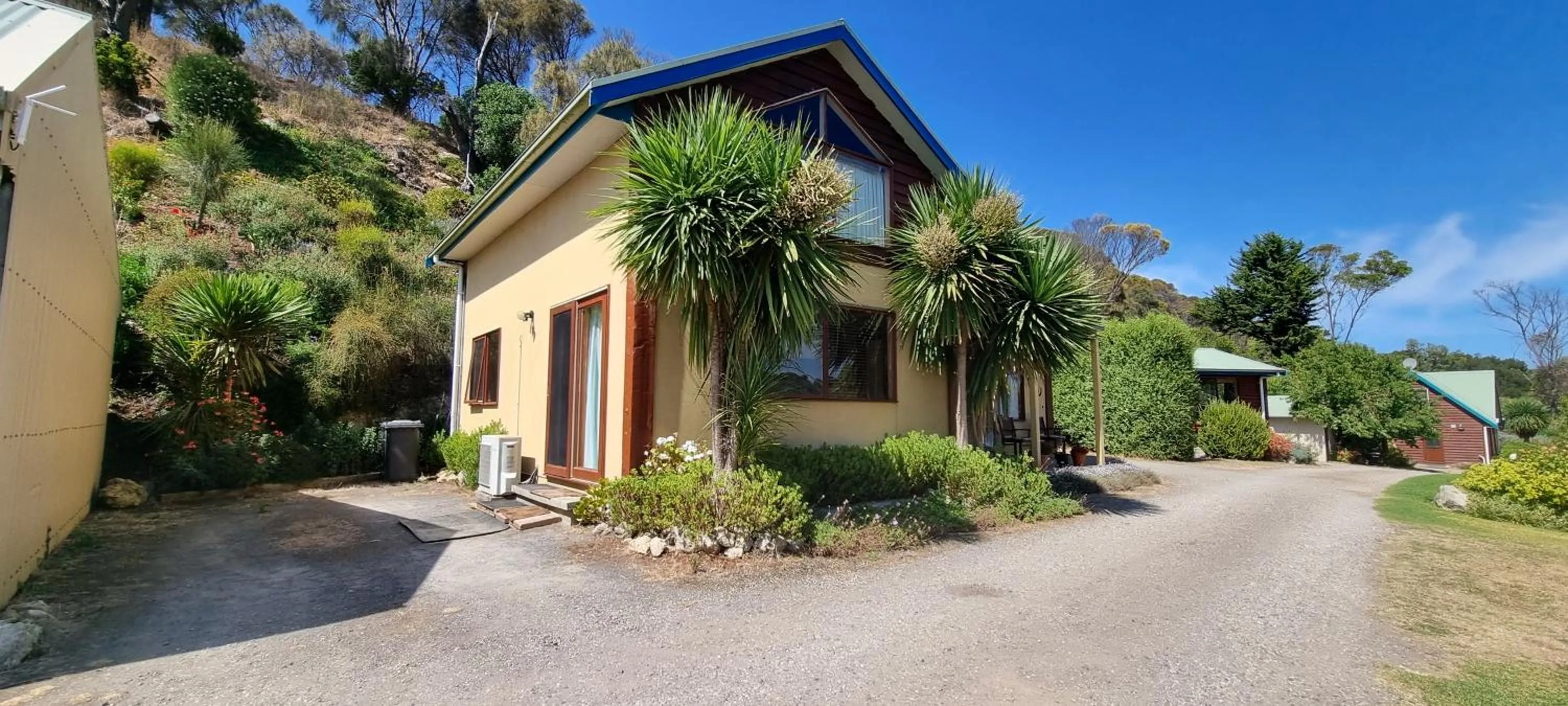 Eastern Reef Cottages